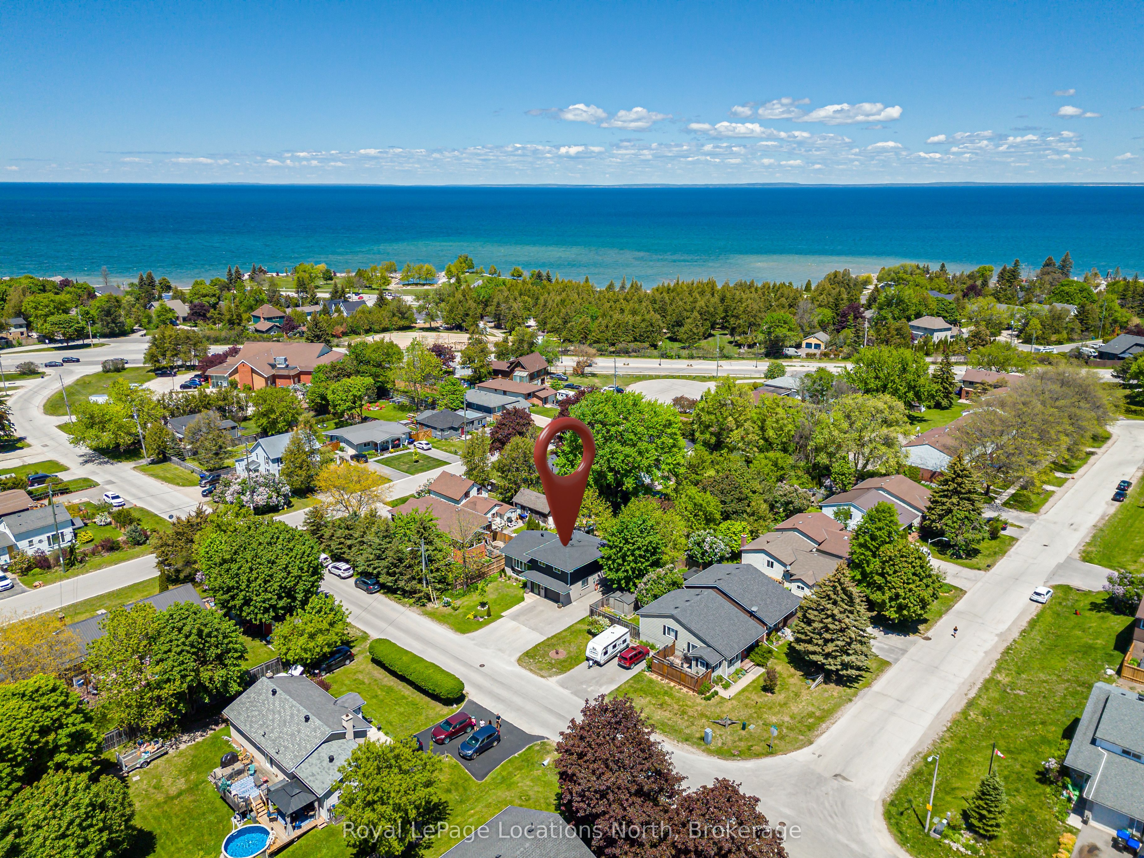 131 Albert Street, Collingwood, ON L9Y 3Y4 photo 2