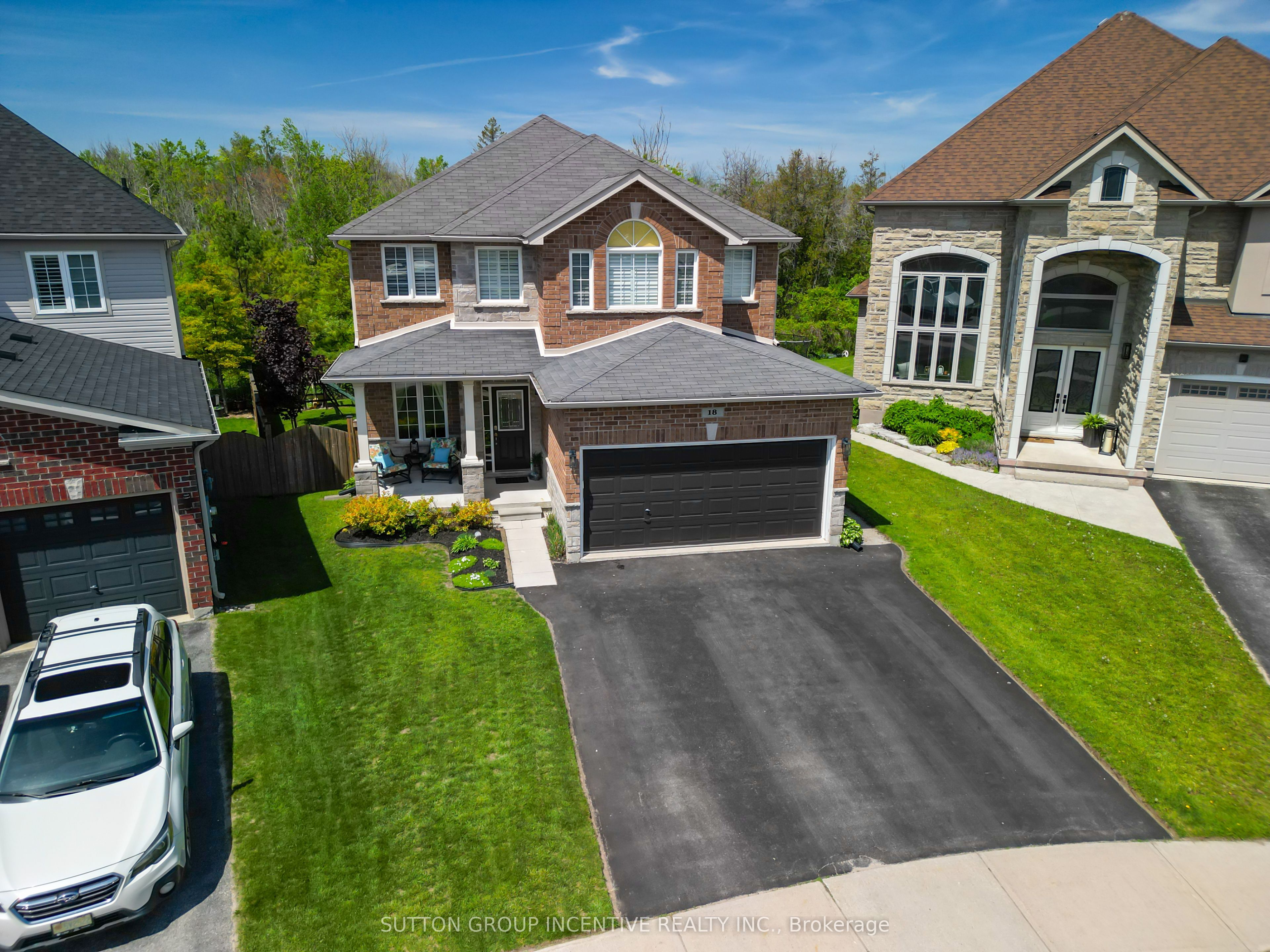 18 Graihawk Drive, Barrie, ON L4N 6G4 photo 2