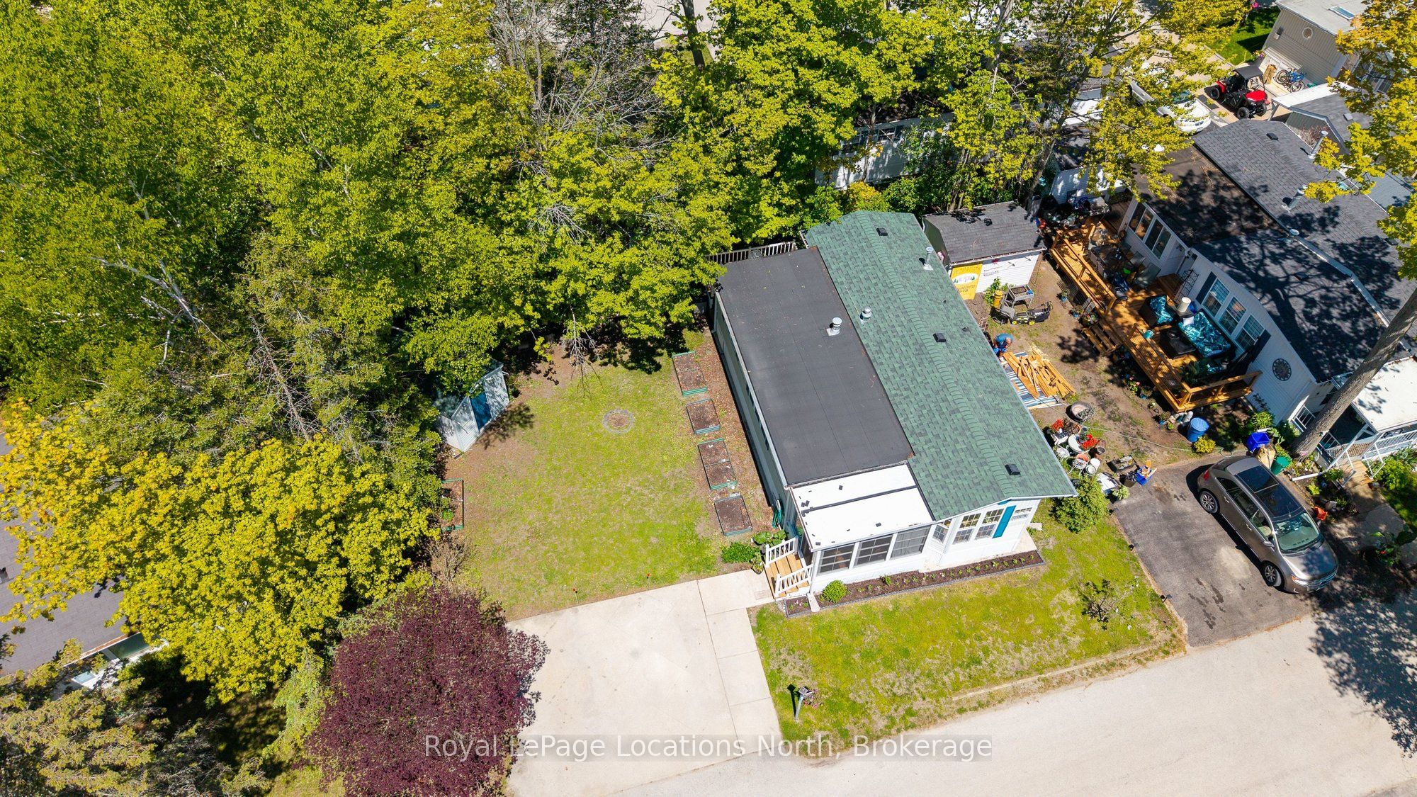 55 Topaz Street, Wasaga Beach, ON L9Z 1X7 photo 3