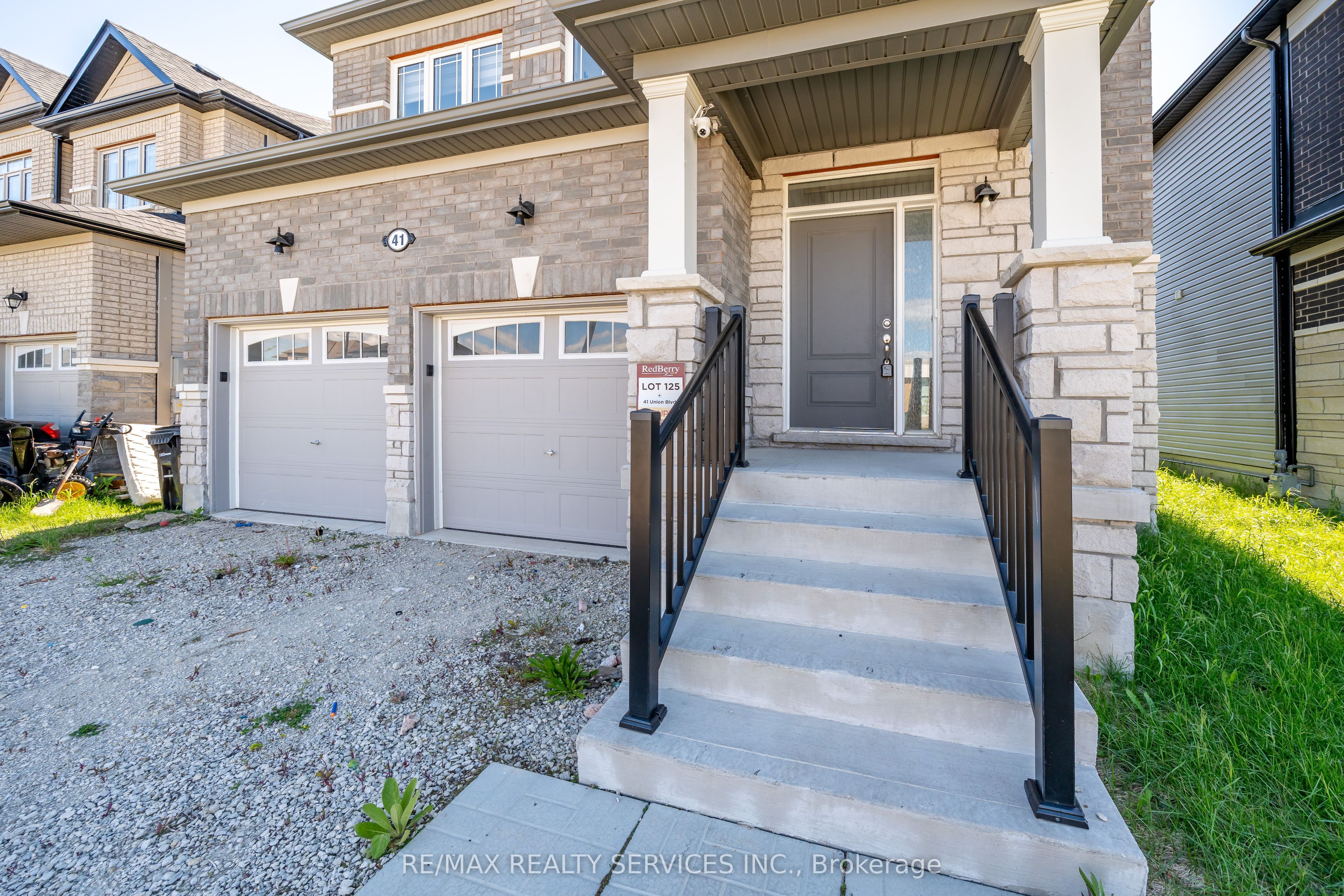 41 Union Boulevard, Wasaga Beach, ON L9Z 0M6 photo 3
