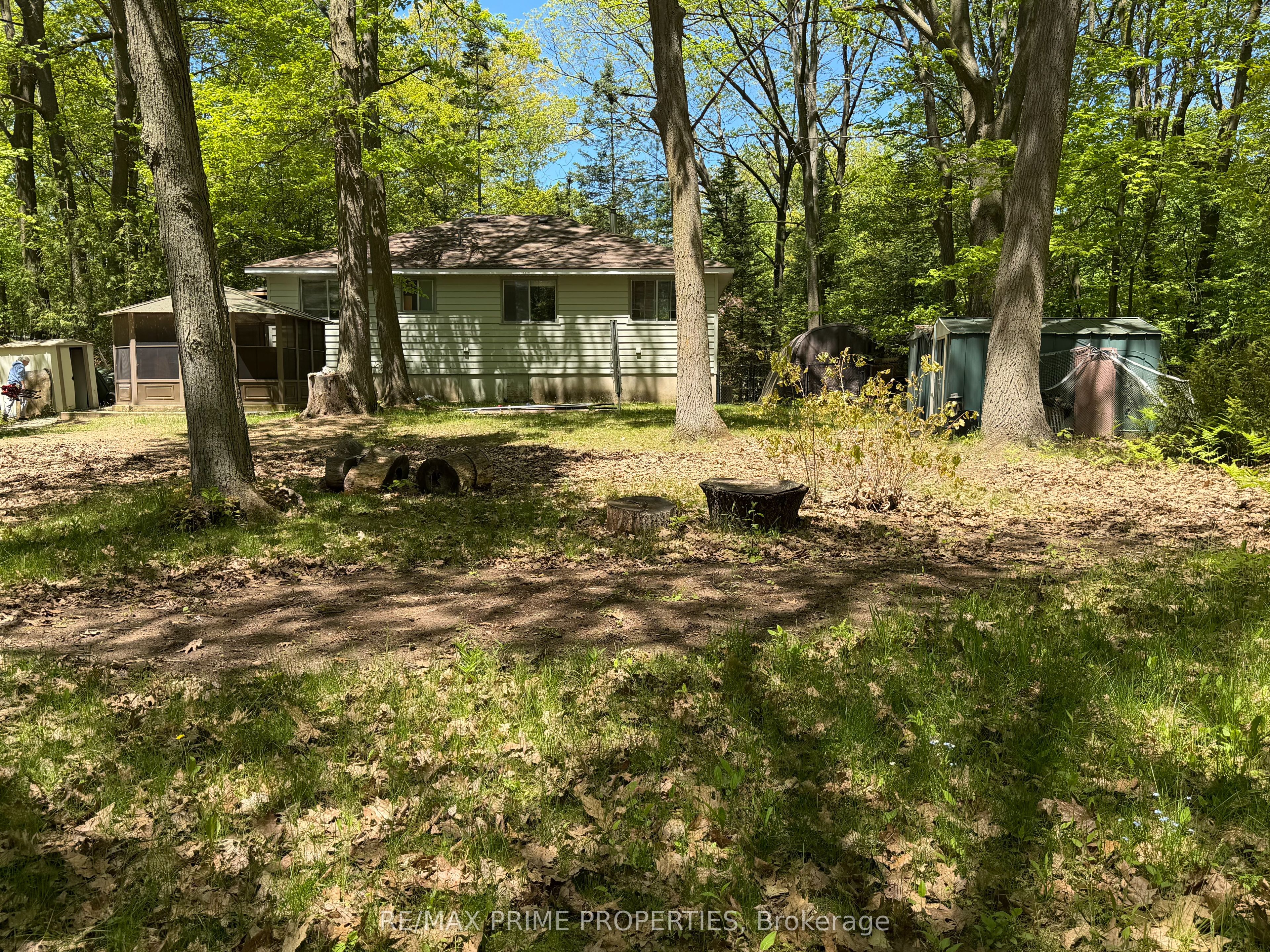 187 Frederick Drive, Wasaga Beach, ON L9Z 1P1