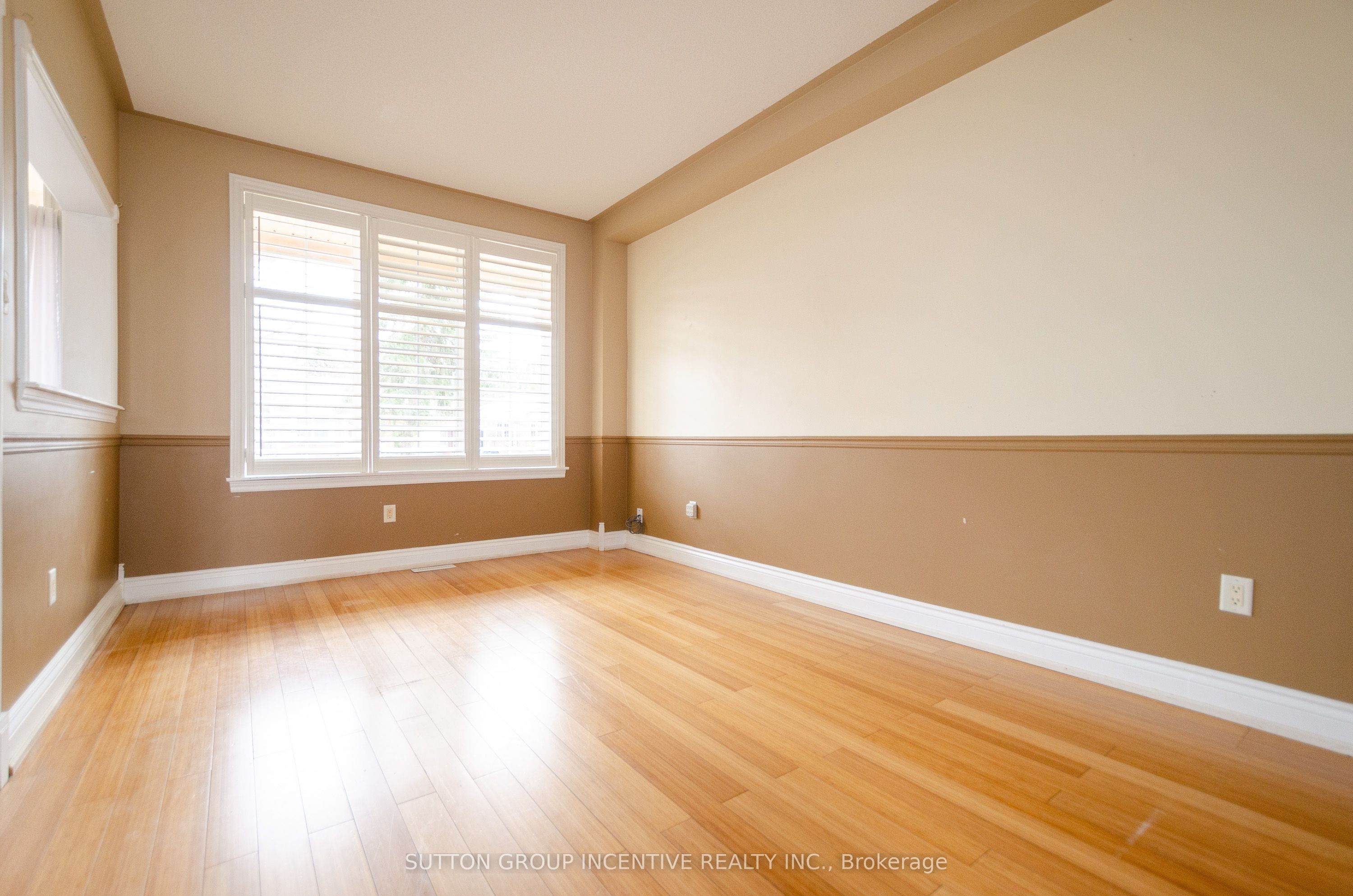 38 Harwood Drive UPPER, Barrie, ON L4N 6V3 photo 4