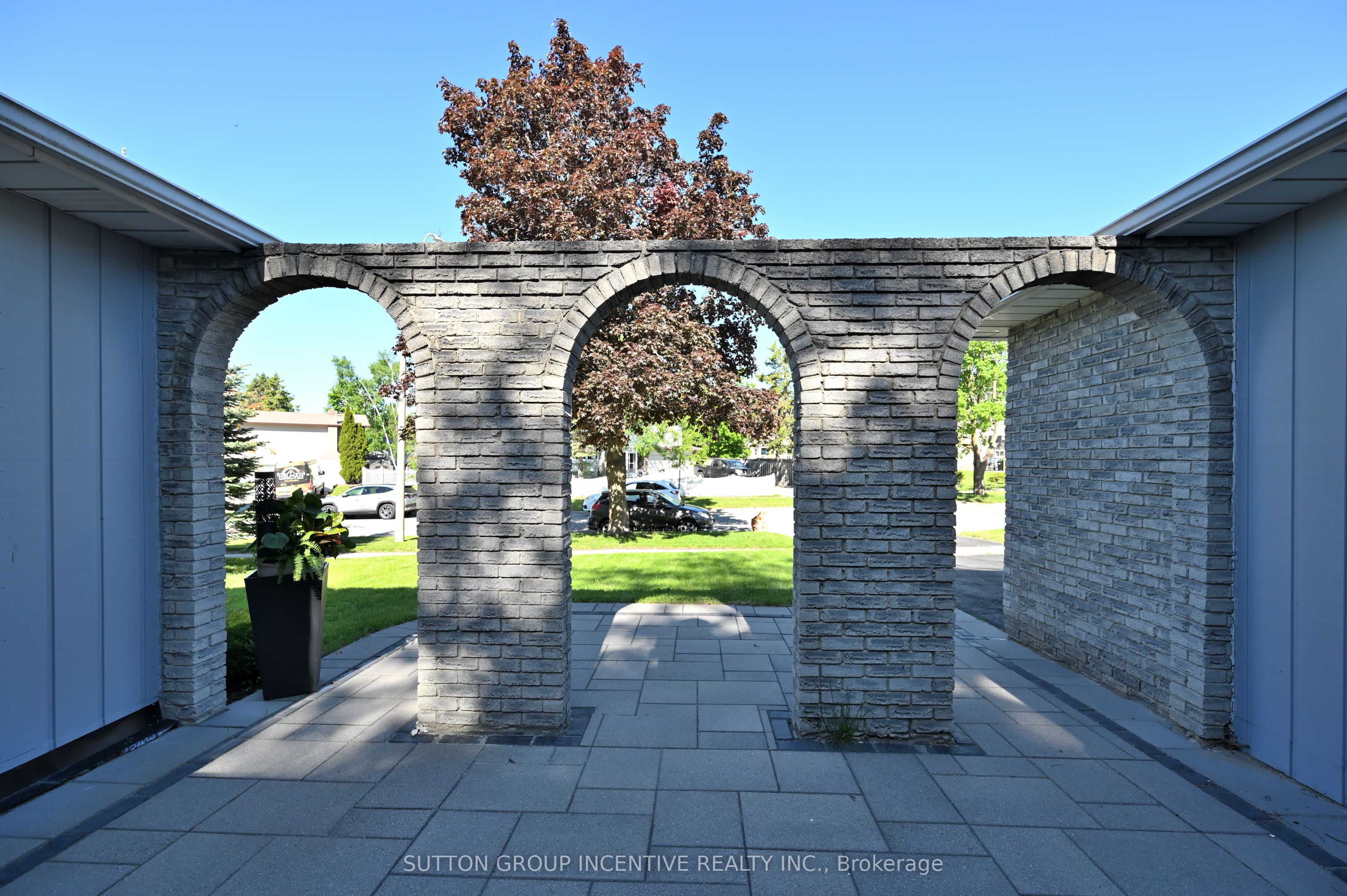 7 HURON Street, Barrie, ON L4M 5H2 photo 5