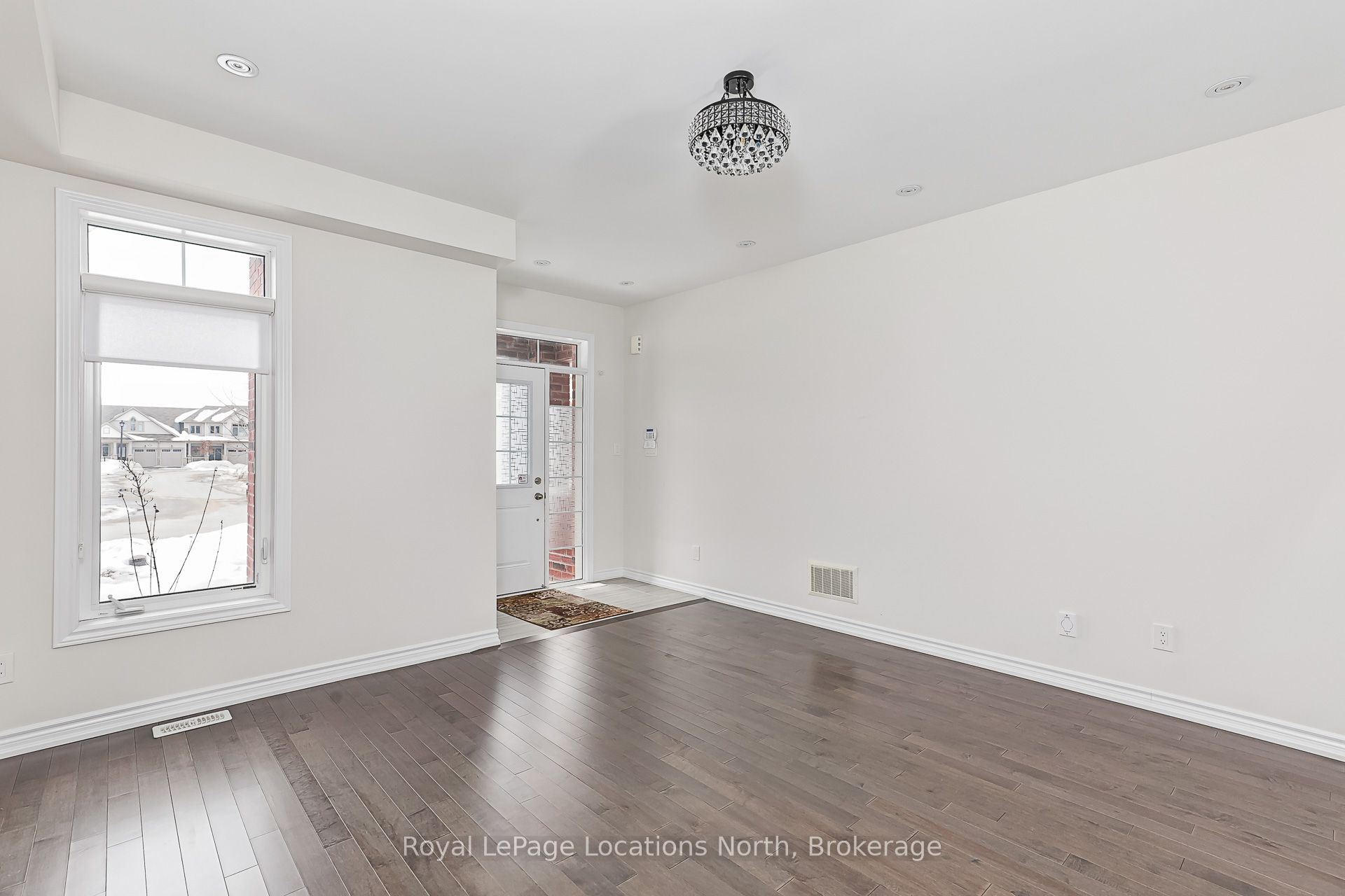 137 Allegra Drive, Wasaga Beach, ON L9Z 0H6 photo 5