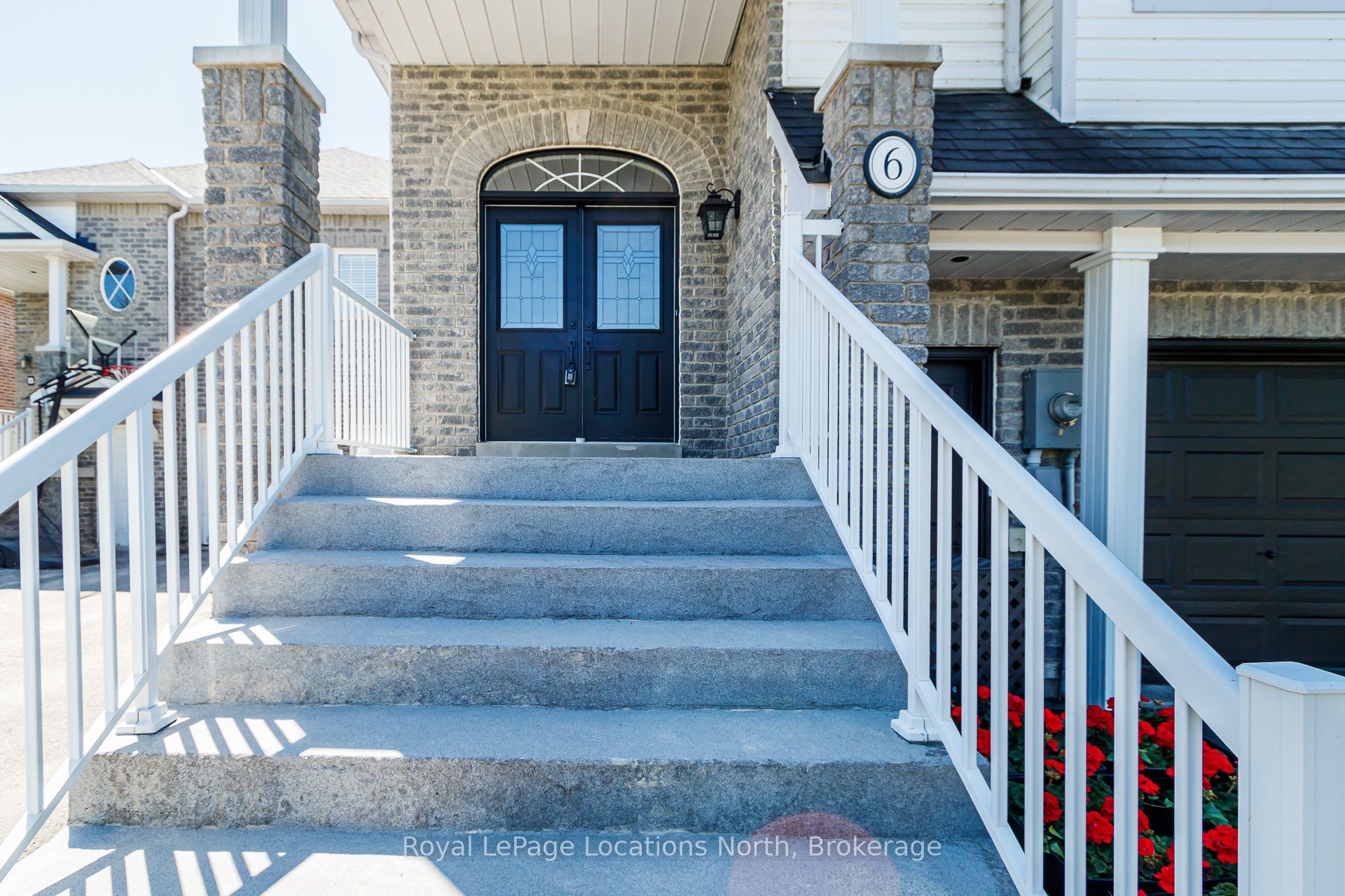6 Thomas Drive, Collingwood, ON L9Y 0A6 photo 4