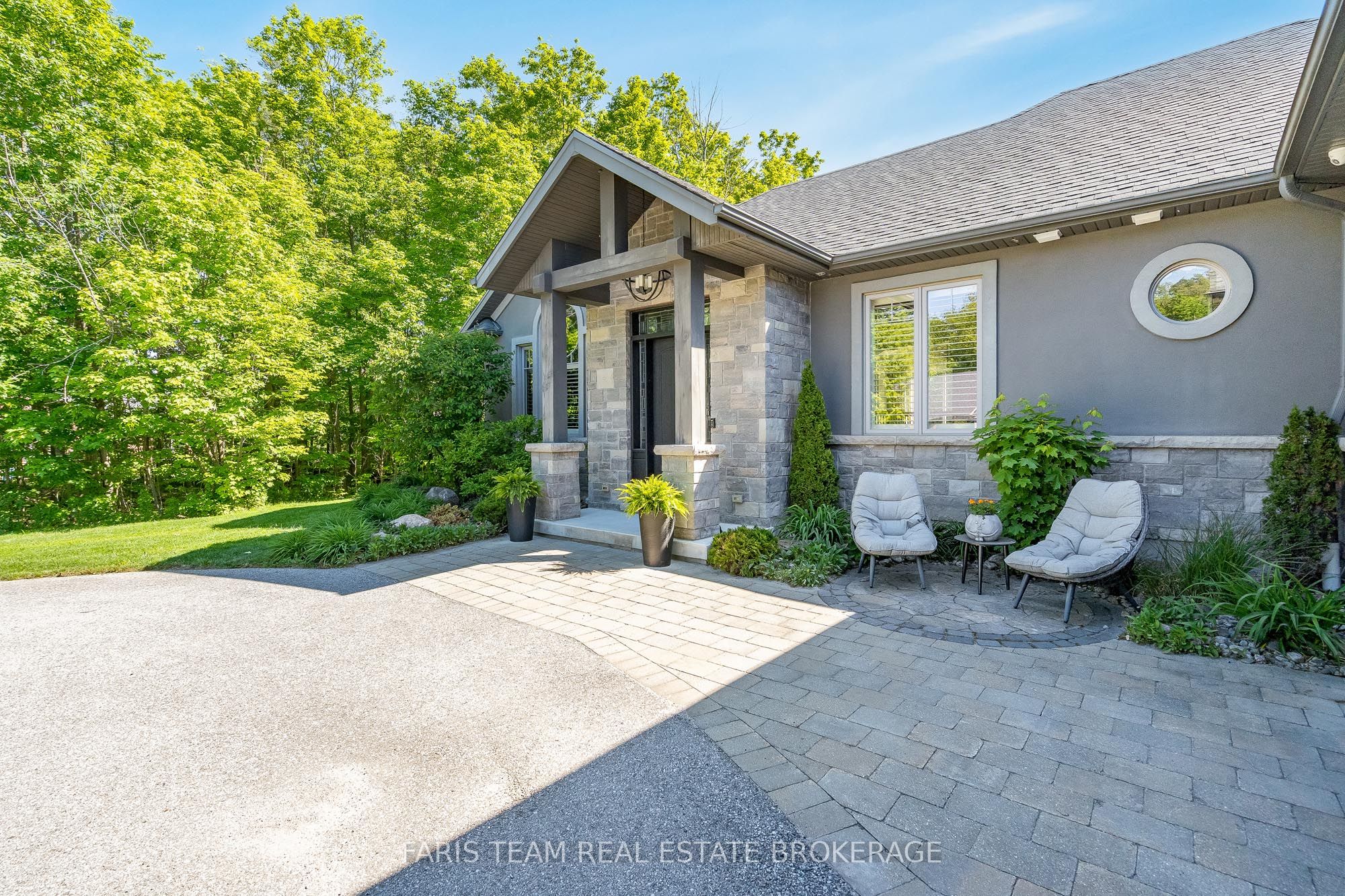 142 Mennill Drive, Springwater, ON L9X 0J2 photo 4