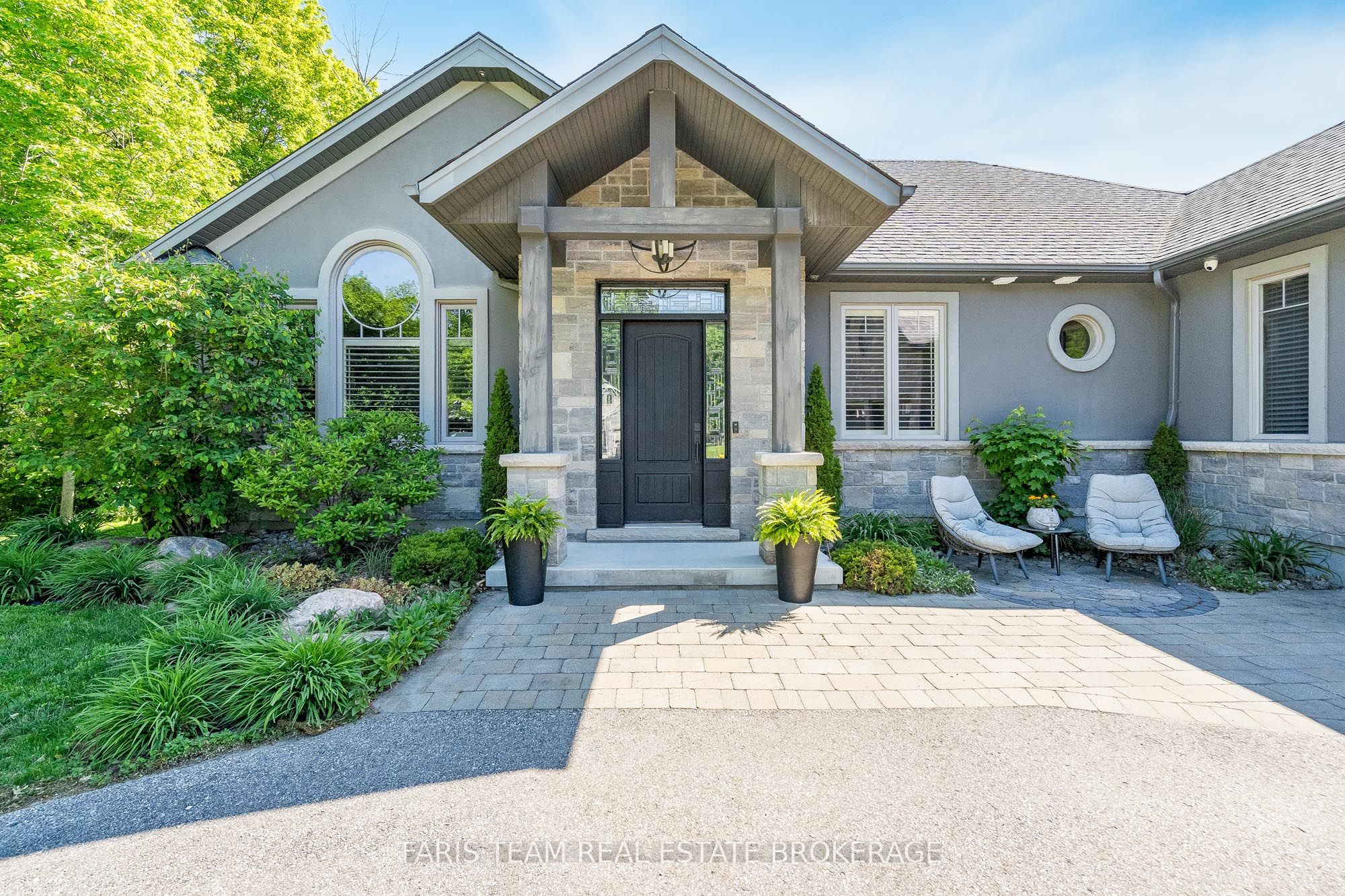 142 Mennill Drive, Springwater, ON L9X 0J2 photo 5
