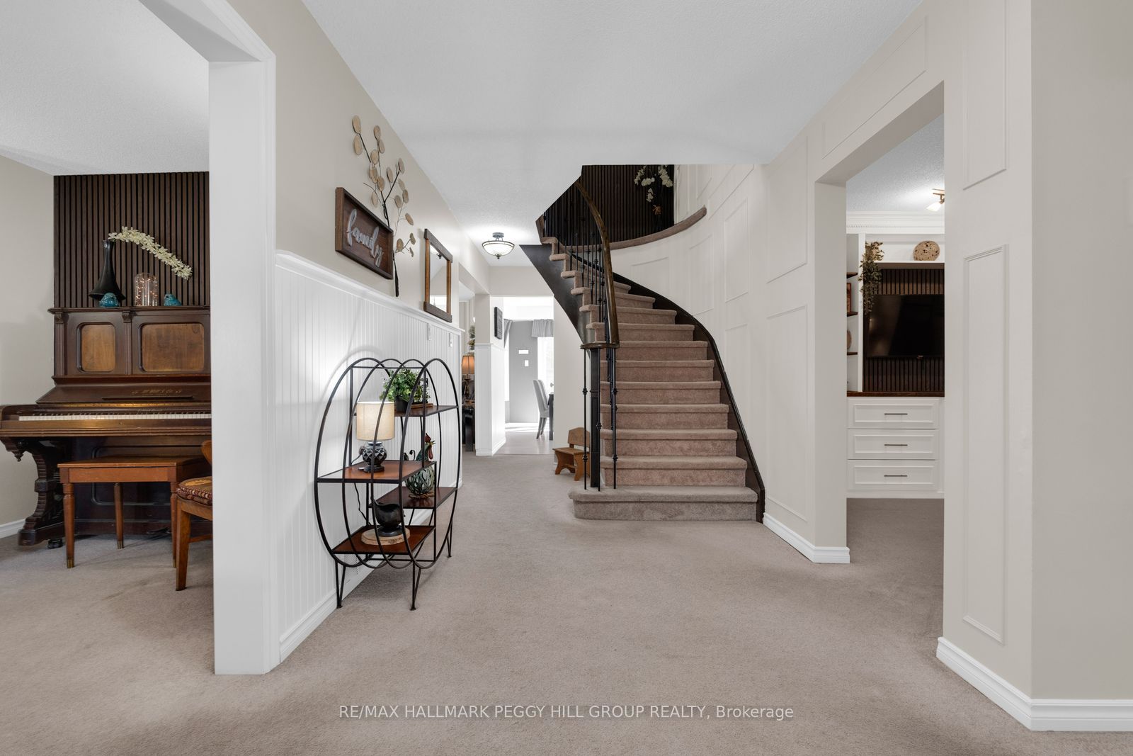 99 Golden Meadow Road, Barrie, ON L4N 7G3 photo 4