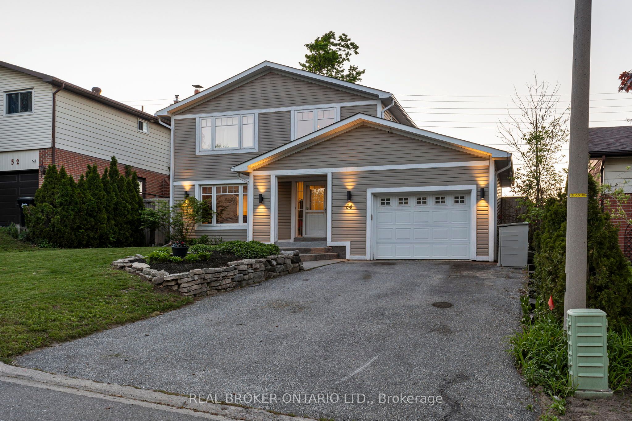 54 Farmingdale Crescent, Barrie, ON L4M 5E5 photo 4