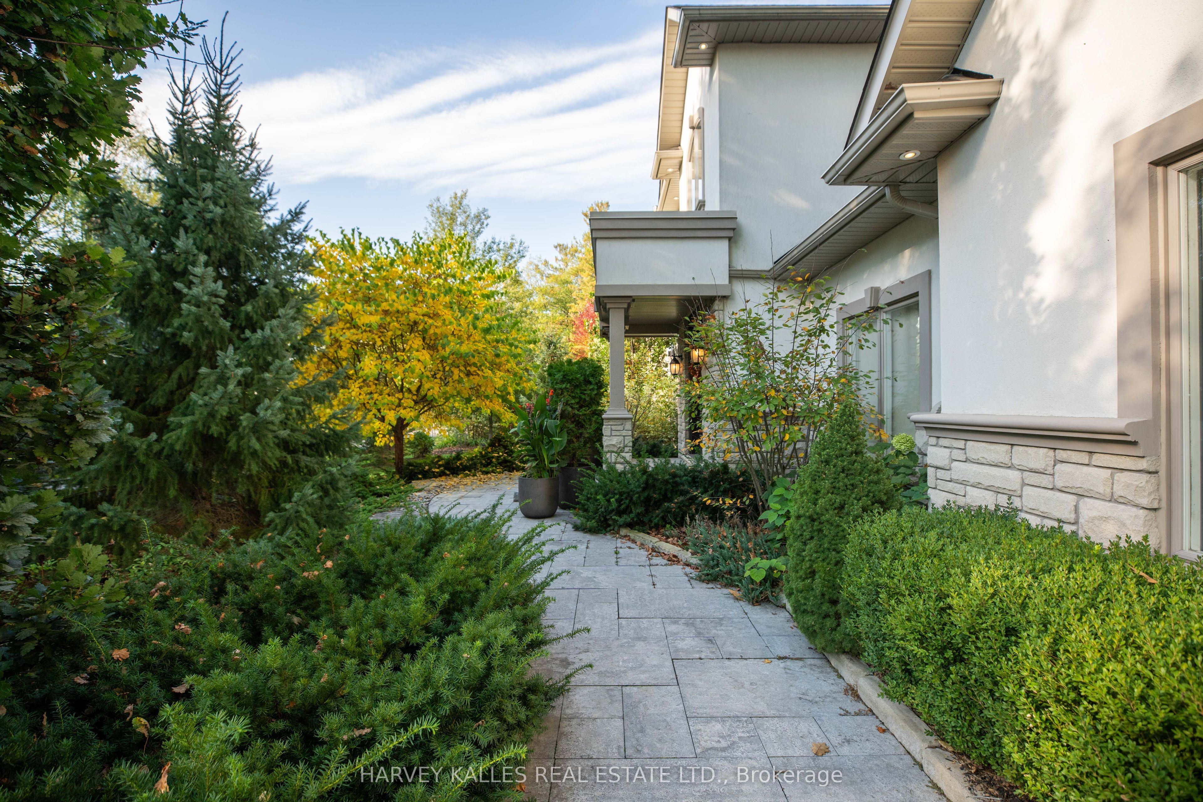 6 Georgina Drive, Barrie, ON L4M 1E9 photo 5