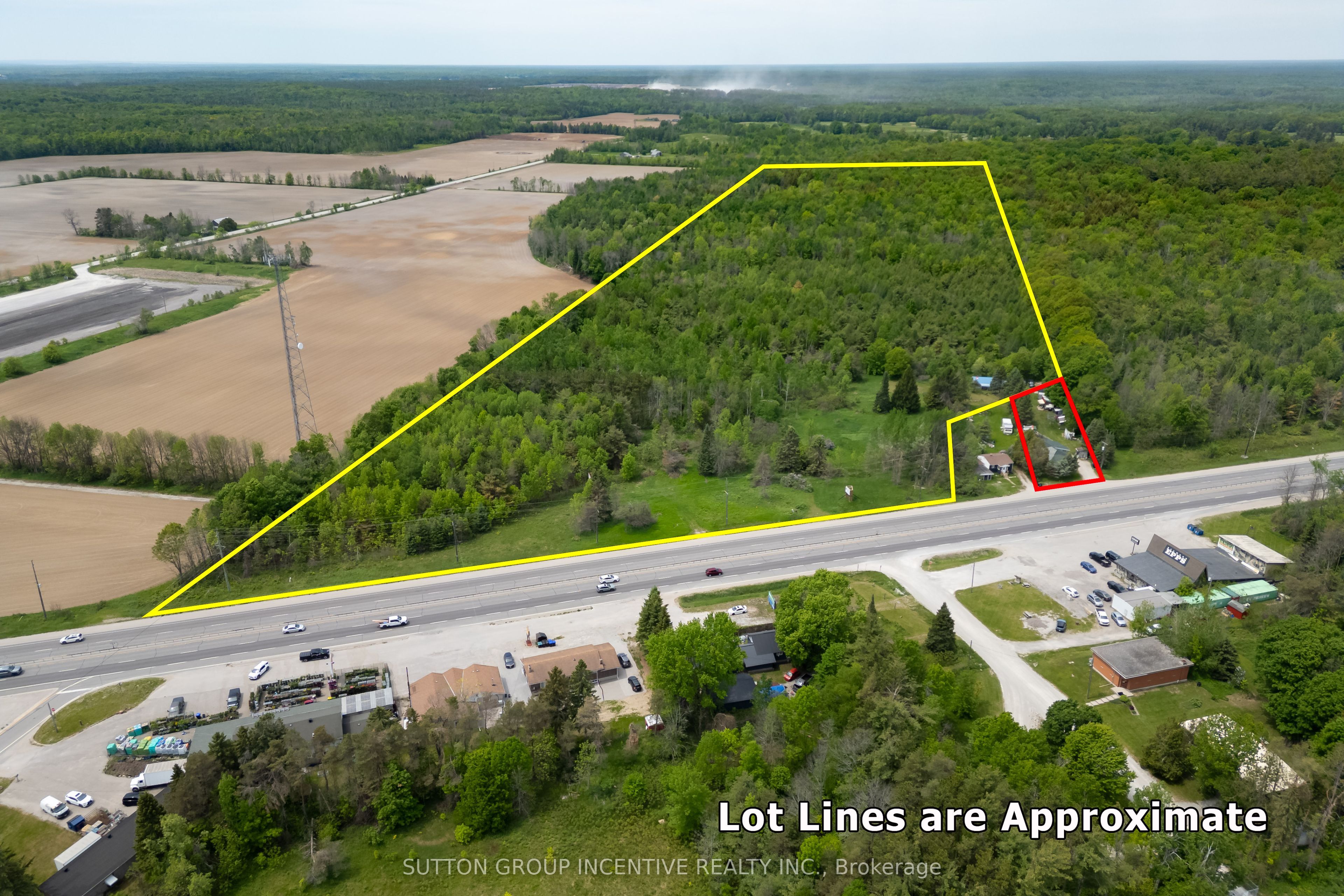 9408 Provincial Hwy 11 Highway, Severn, ON L3V 6H3