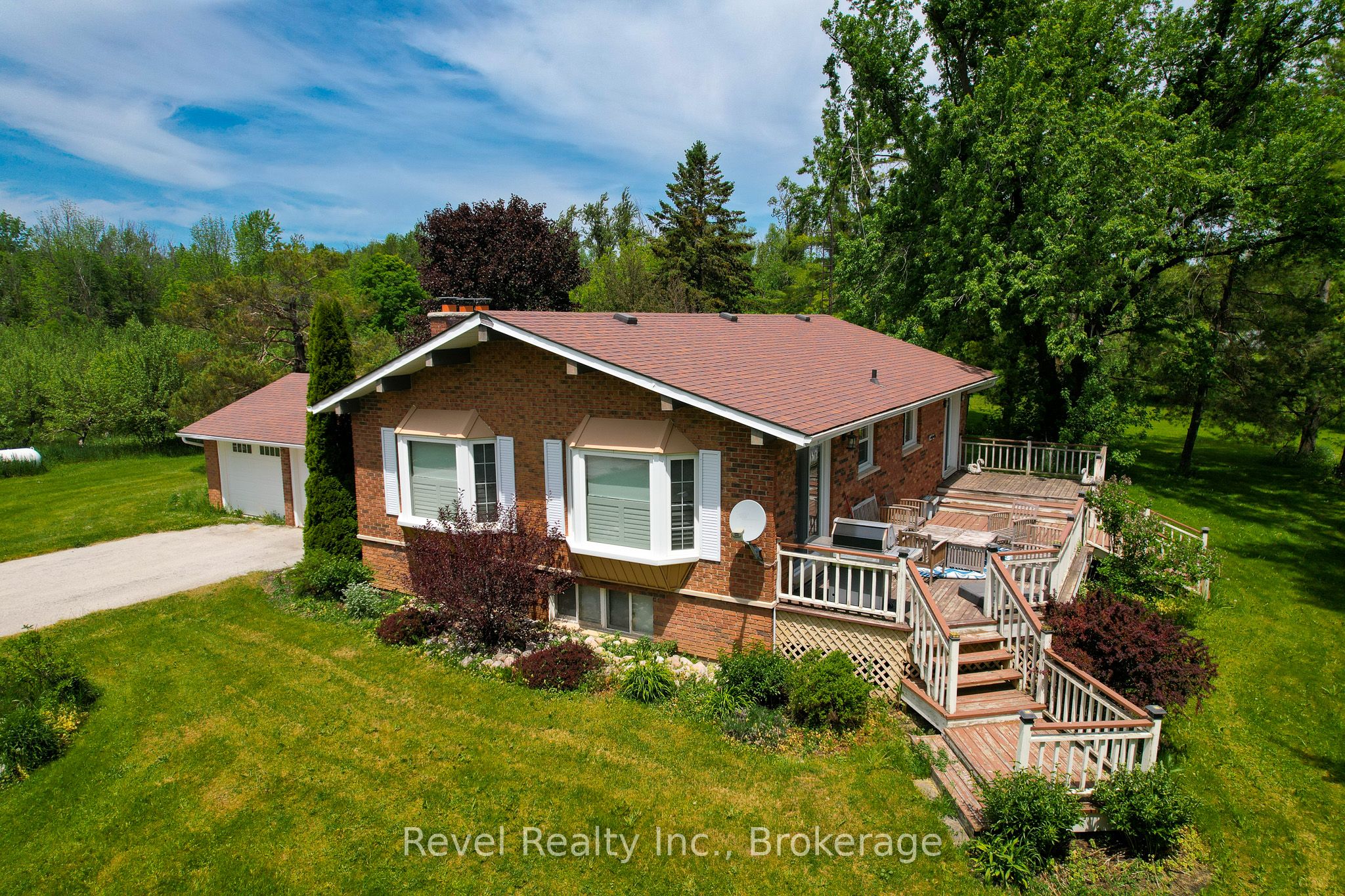 38 Station Street, Clearview, ON L0M 1L0 photo 2