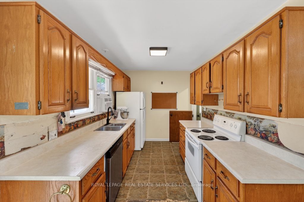 211 McCrea Drive, Clearview, ON L0M 1S0 photo 4