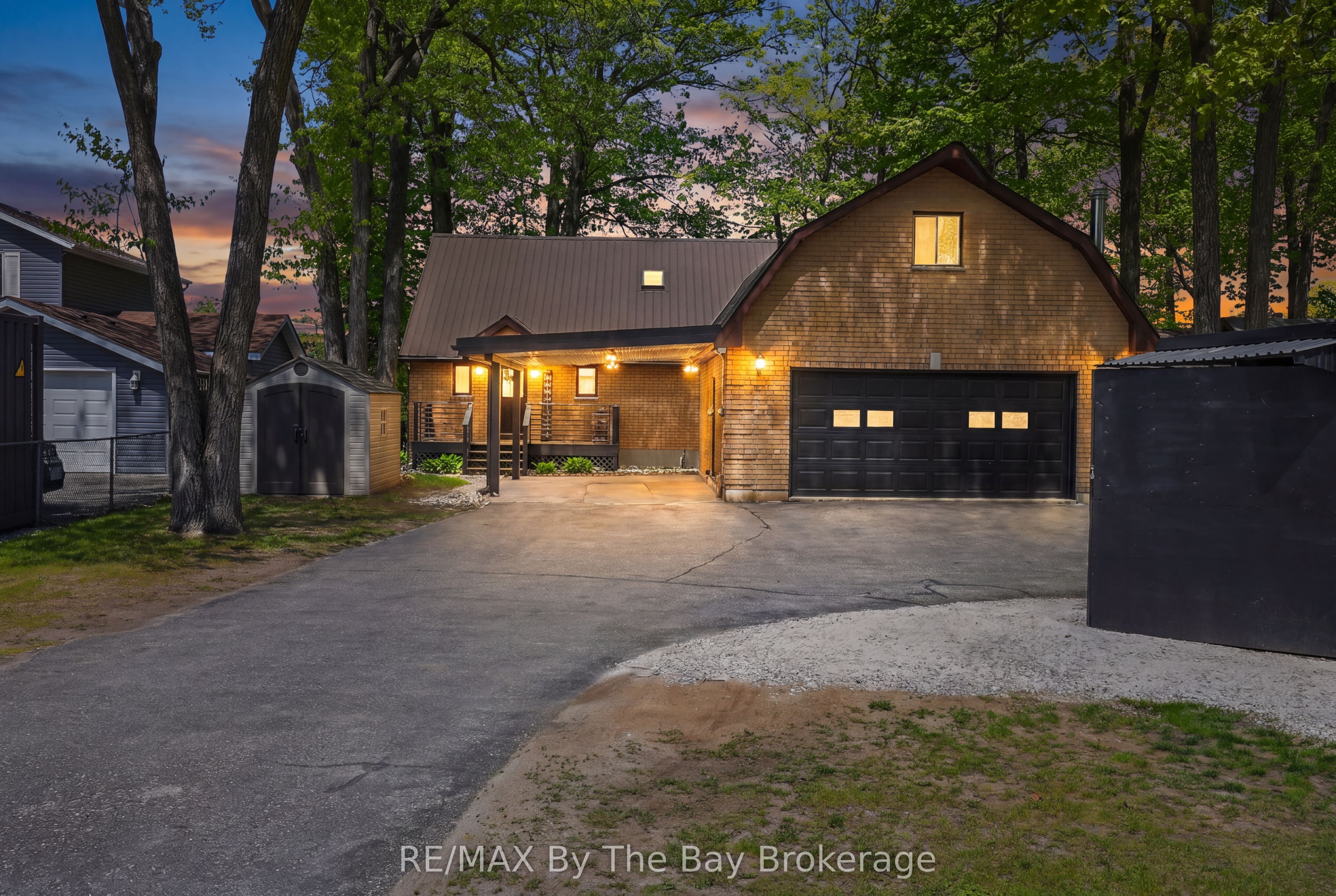 1416 River Road W, Wasaga Beach, ON L9Z 2W5 photo 5