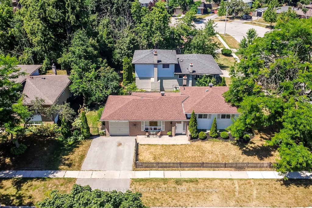 32 Lonsdale Place, Barrie, ON L4M 4J1 photo 2
