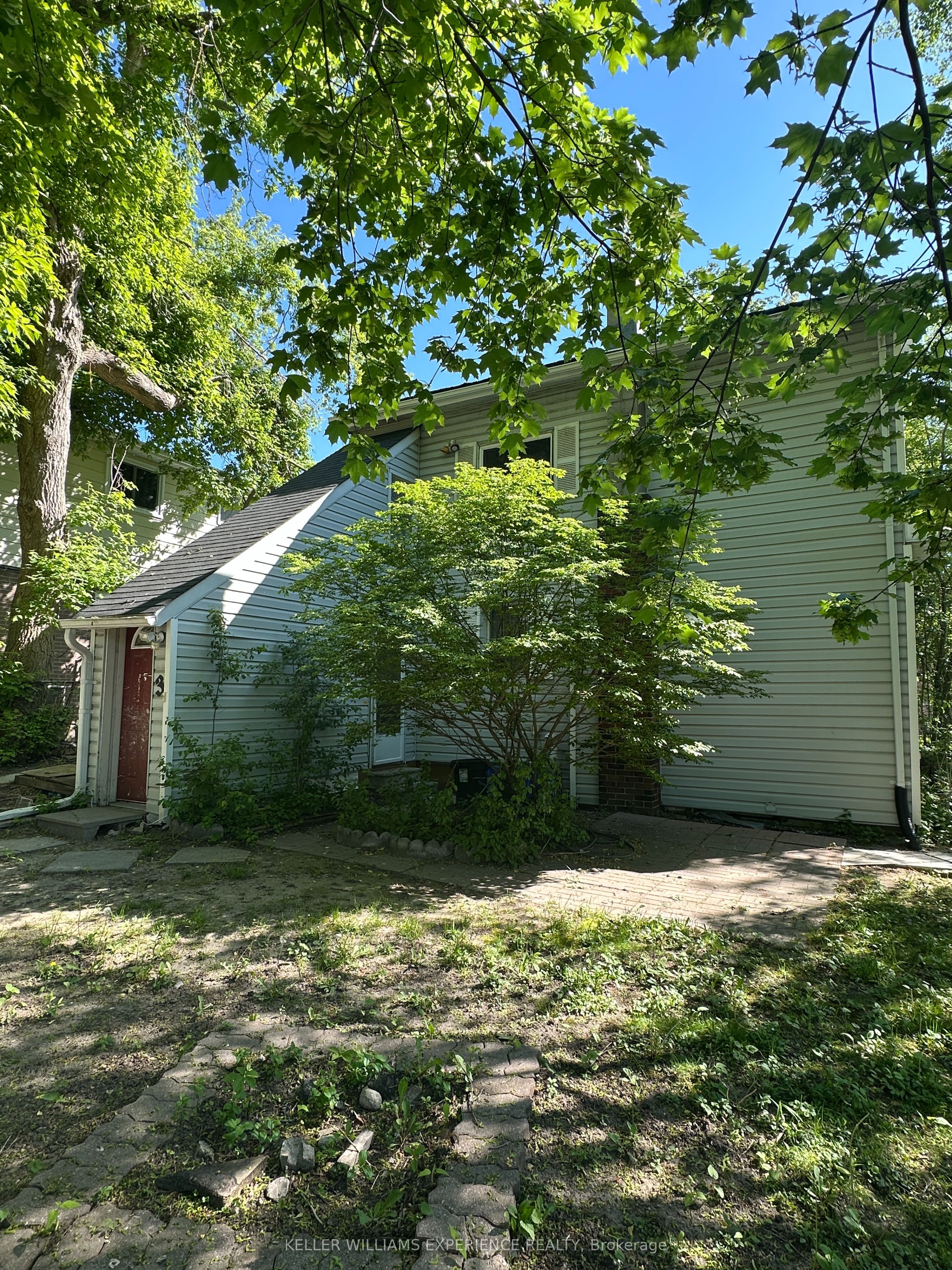 116 Maple Avenue, Barrie, ON L4N 1S4 photo 2