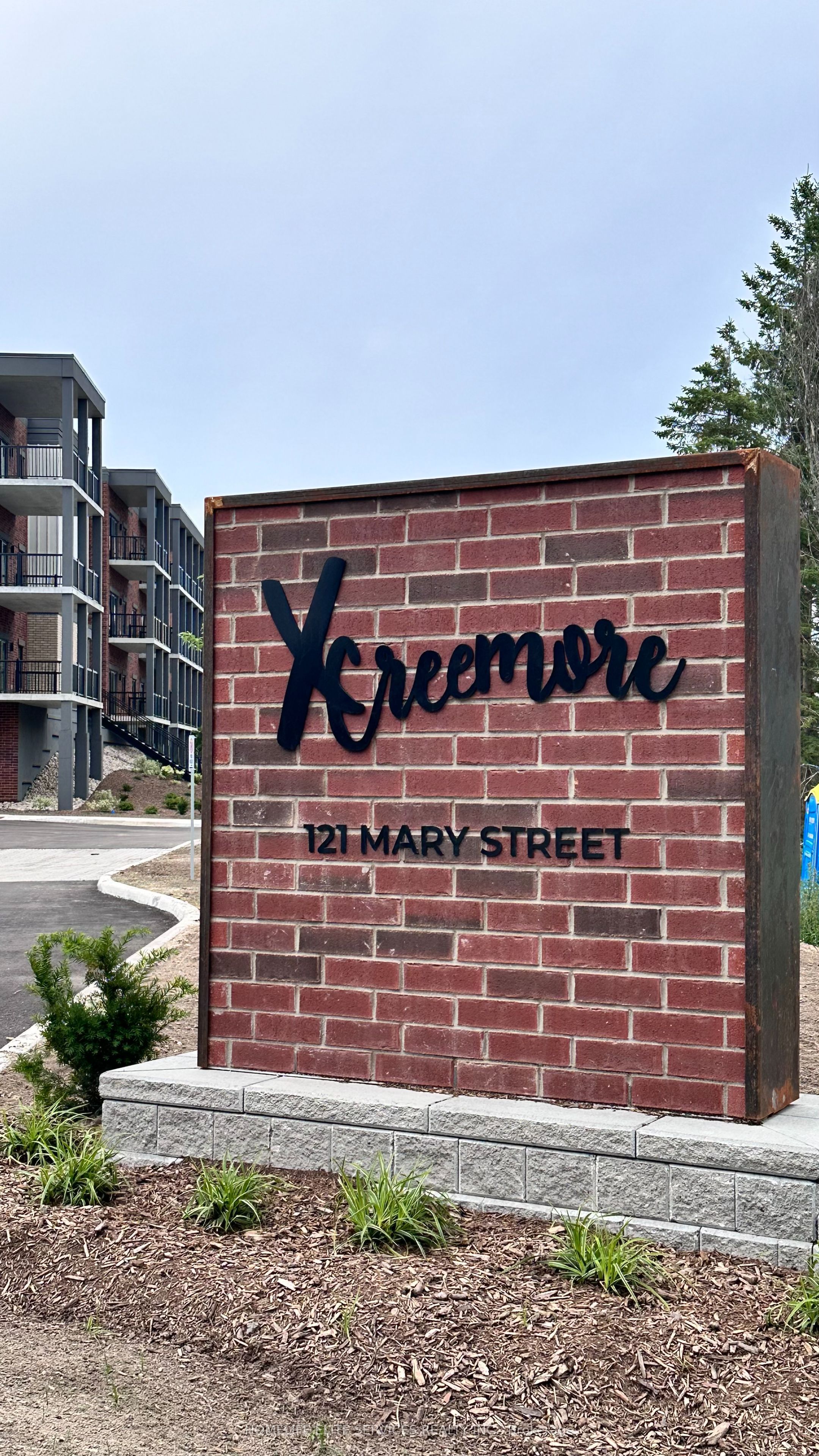 121 Mary Street 306, Clearview, ON L0M 1G0