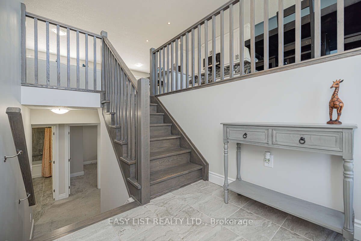 19 Ralph Dalton Boulevard, Tay, ON L0K 2A0 photo 2