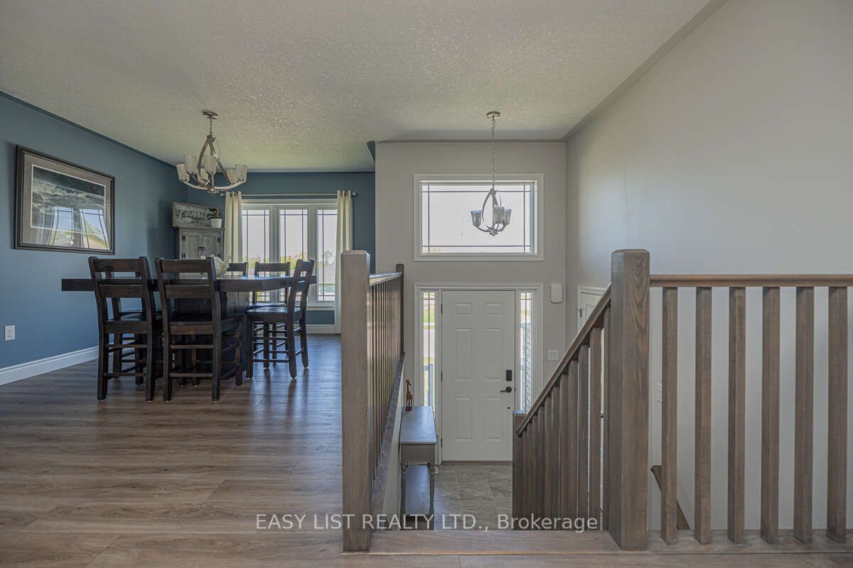 19 Ralph Dalton Boulevard, Tay, ON L0K 2A0 photo 4