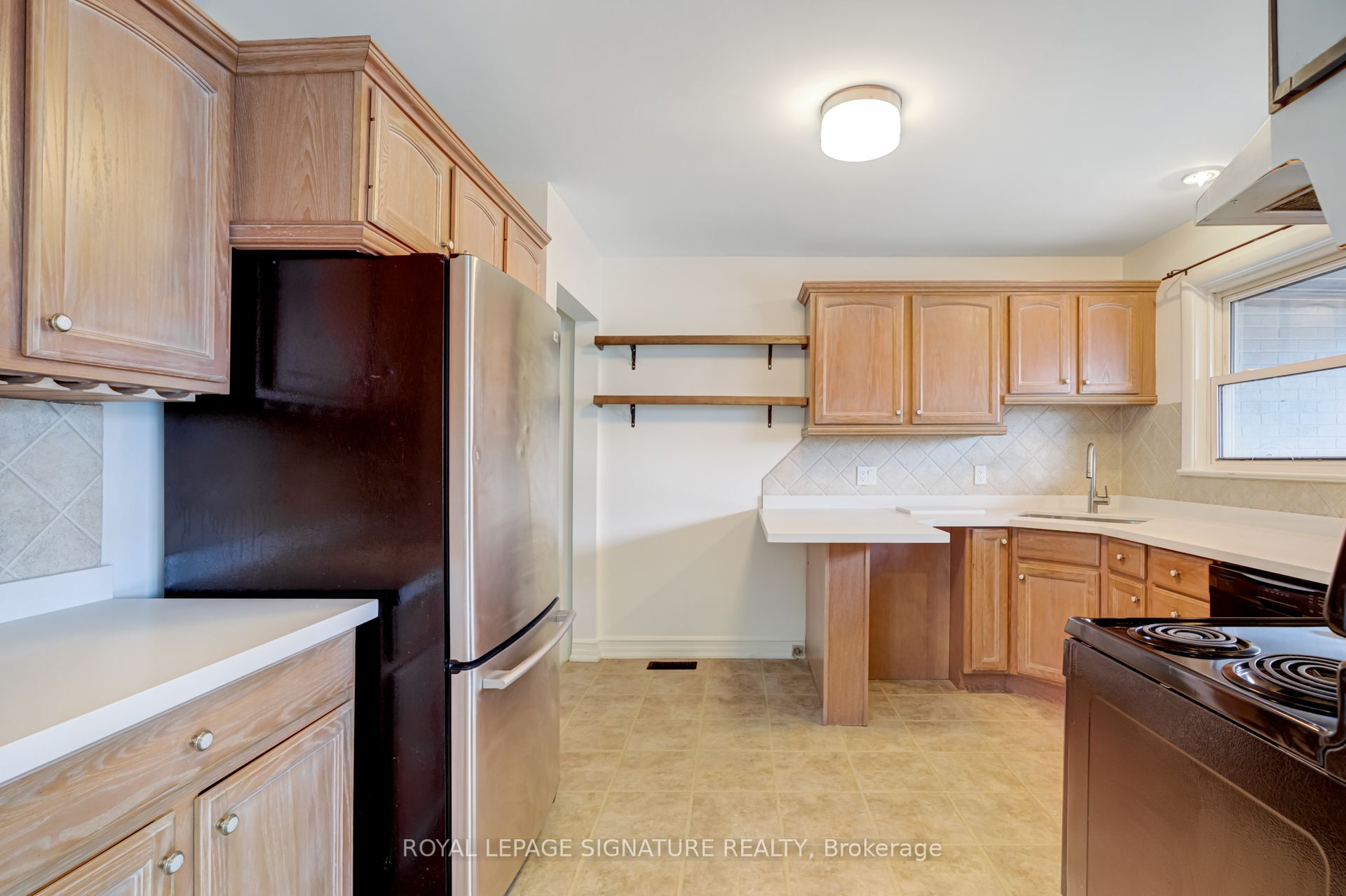 22 Drury Lane Main, Barrie, ON L4M 3C6 photo 5
