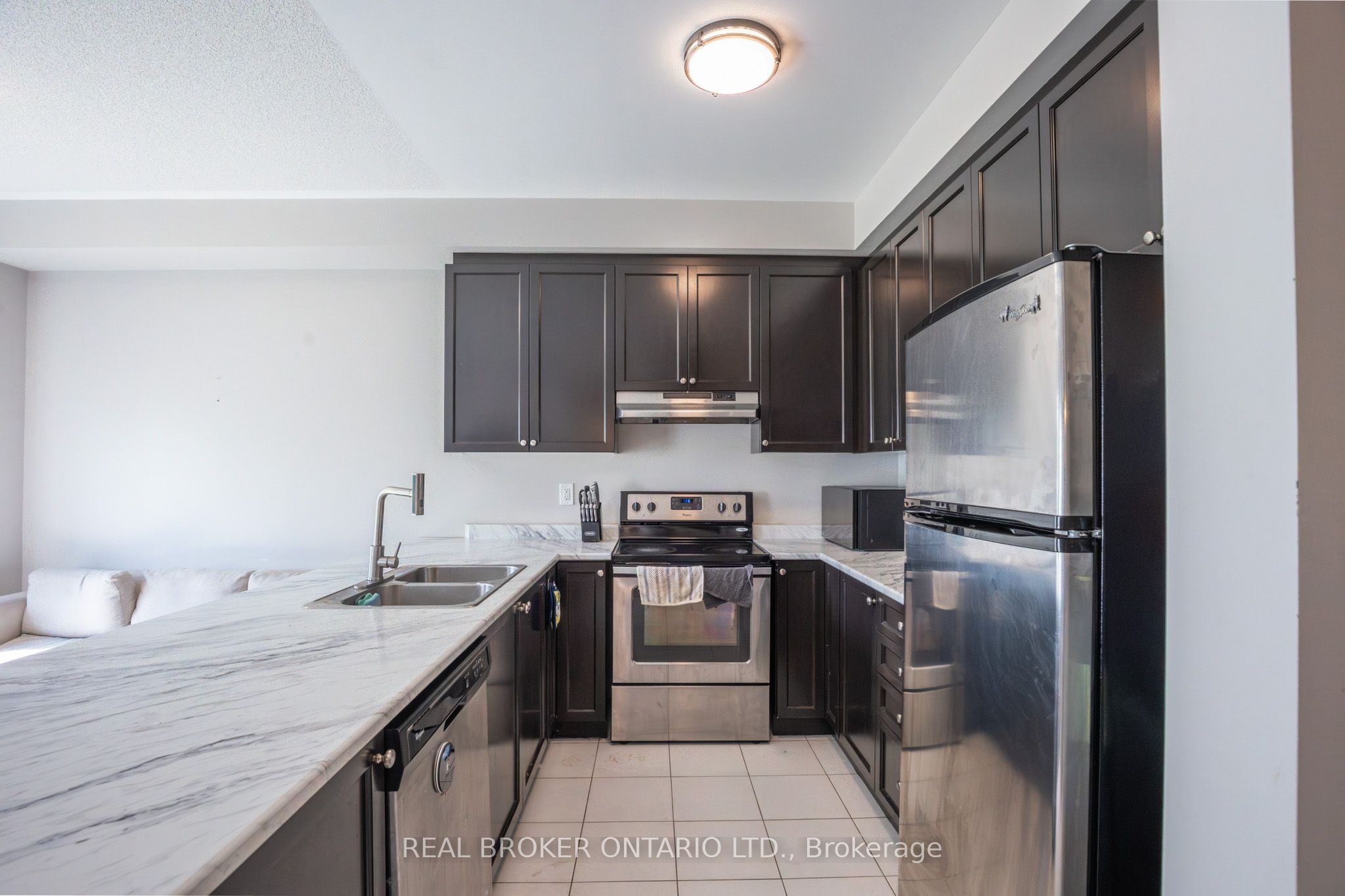 63 Forsyth Crescent, Barrie, ON L4N 6R1 photo 5