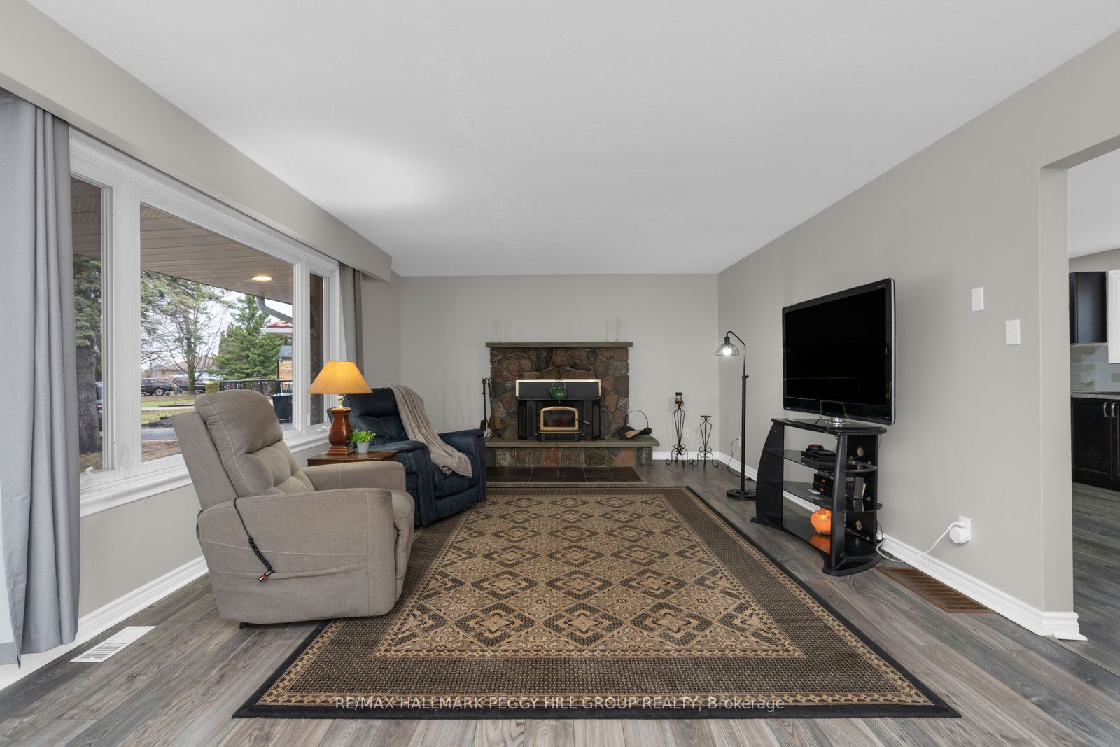 201 Dodson Road, Barrie, ON L4N 4K2 photo 3
