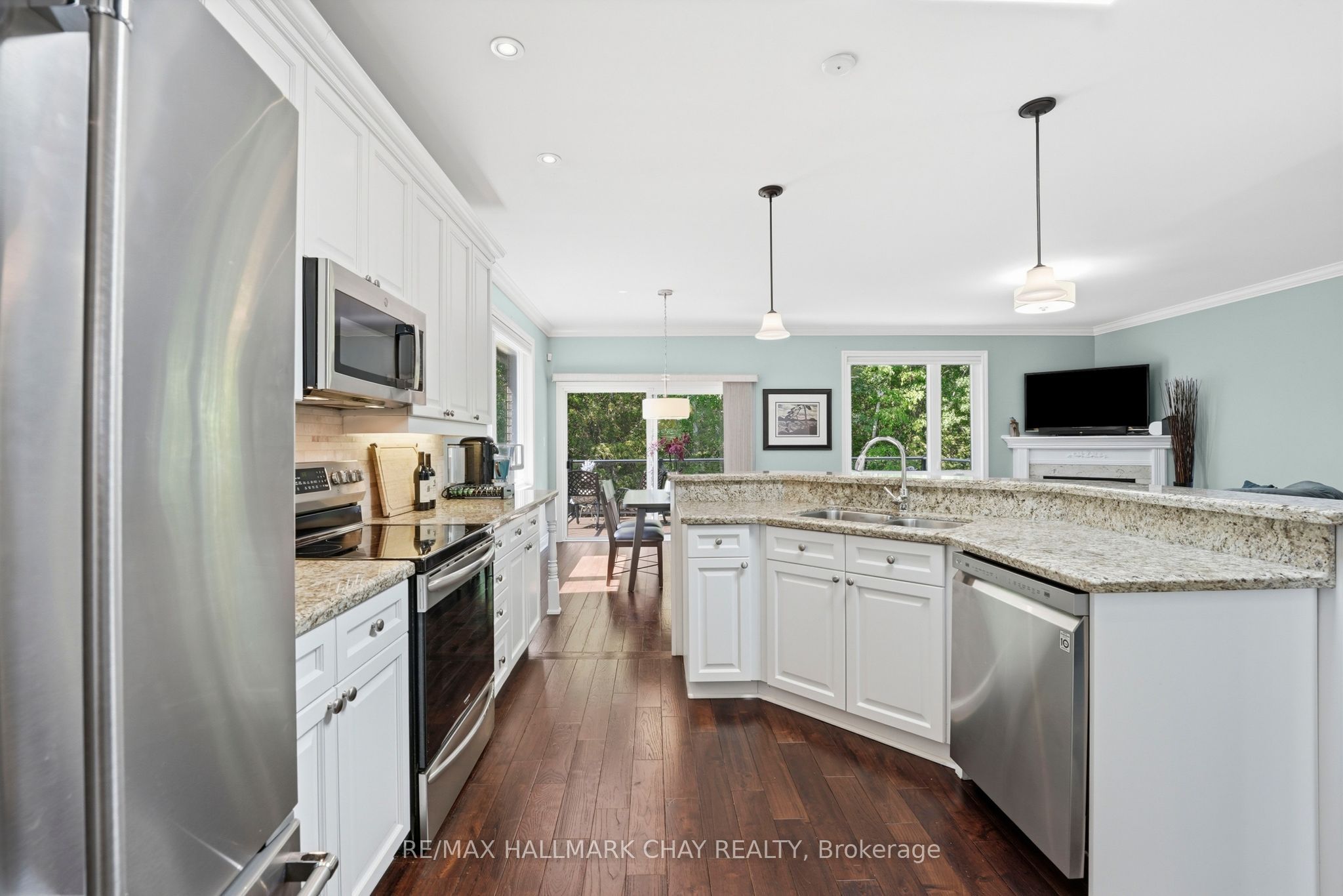 50 Thicketwood Avenue, Barrie, ON L4N 5Y6 photo 4