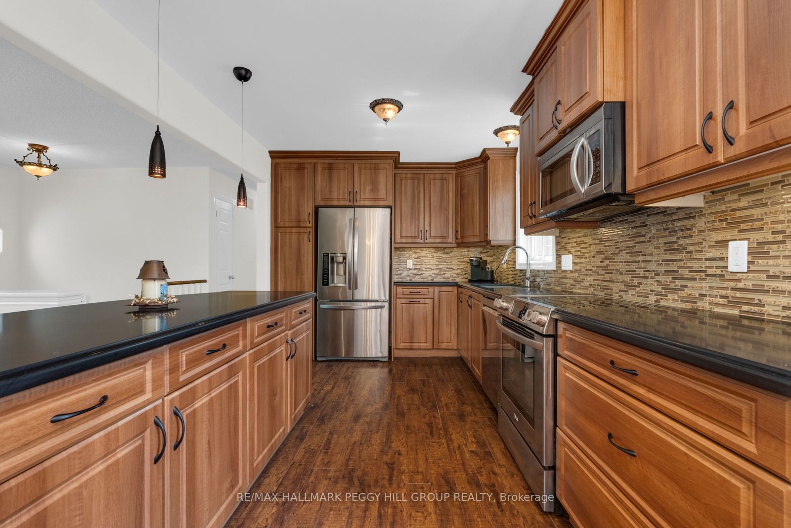 9 Adams Avenue, Springwater, ON L9X 0A1 photo 4