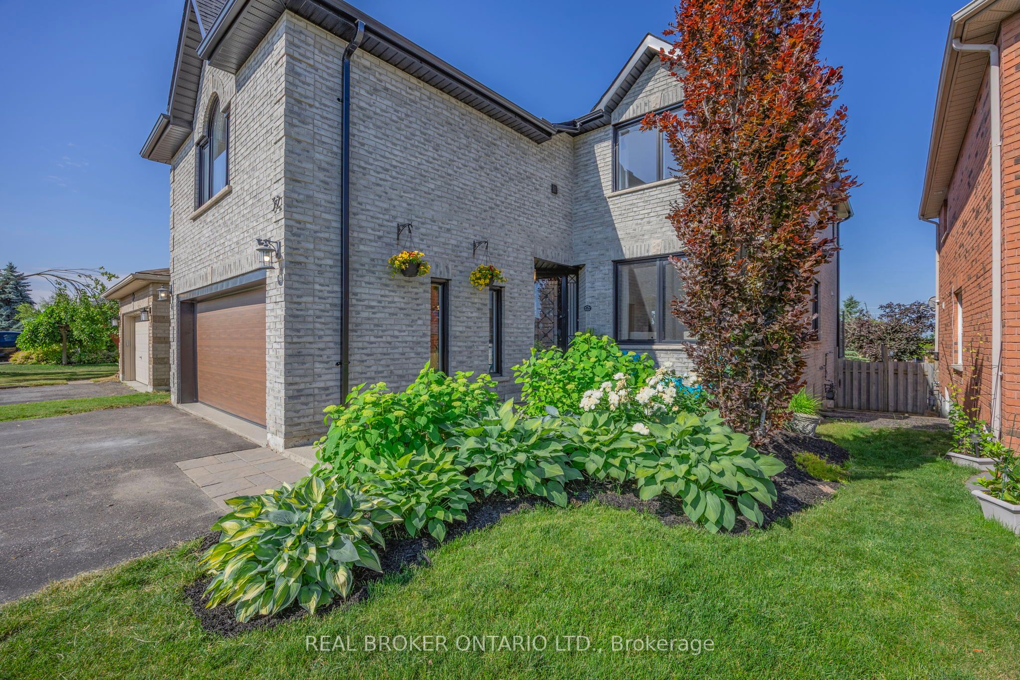 32 Black Willow Drive, Barrie, ON L4N 9M2 photo 2