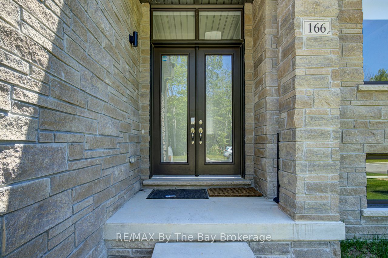 166 Mapleside Drive, Wasaga Beach, ON L9Z 3A5 photo 5