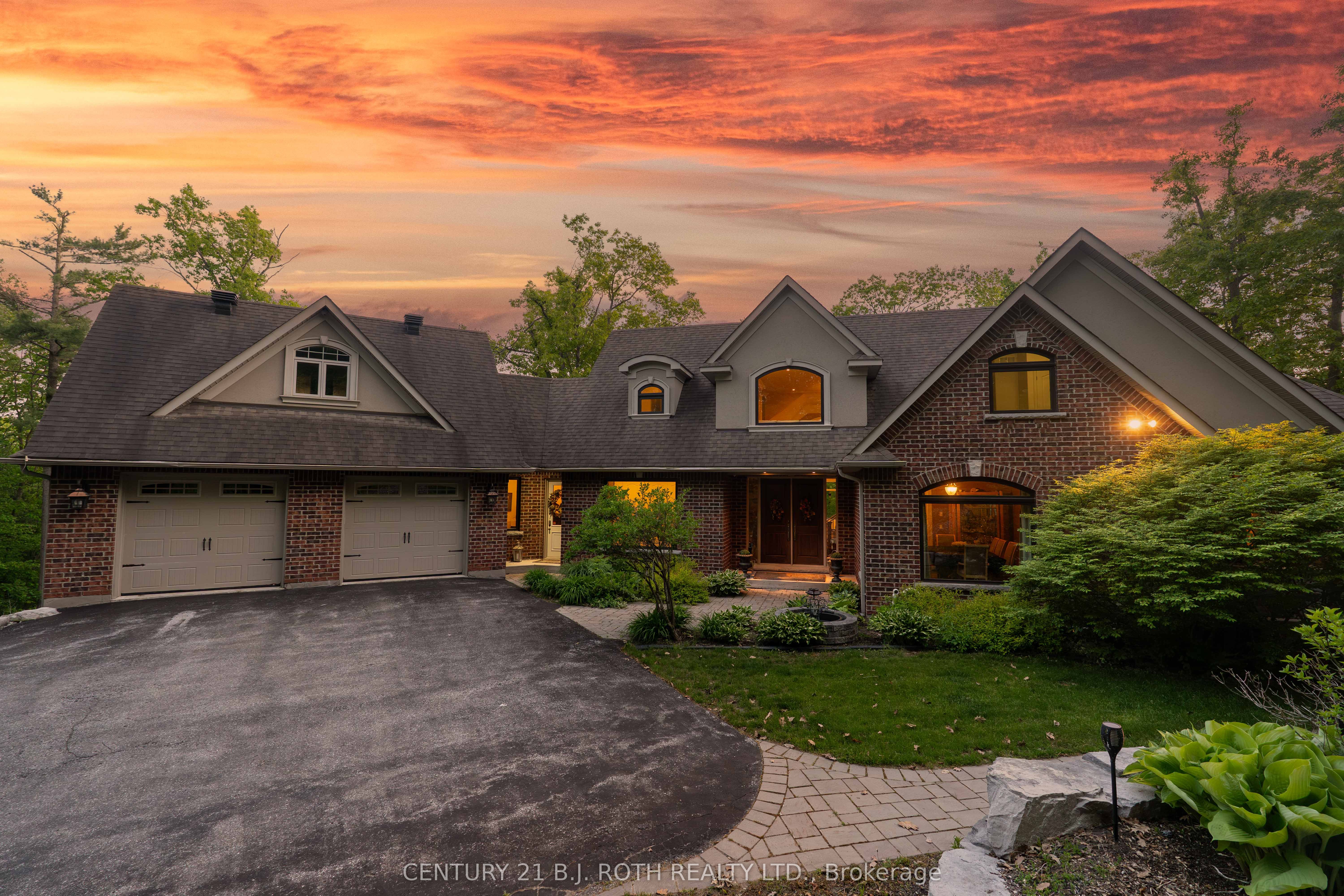 1 PIERCE Court, Springwater, ON L0L 1X0 photo 3