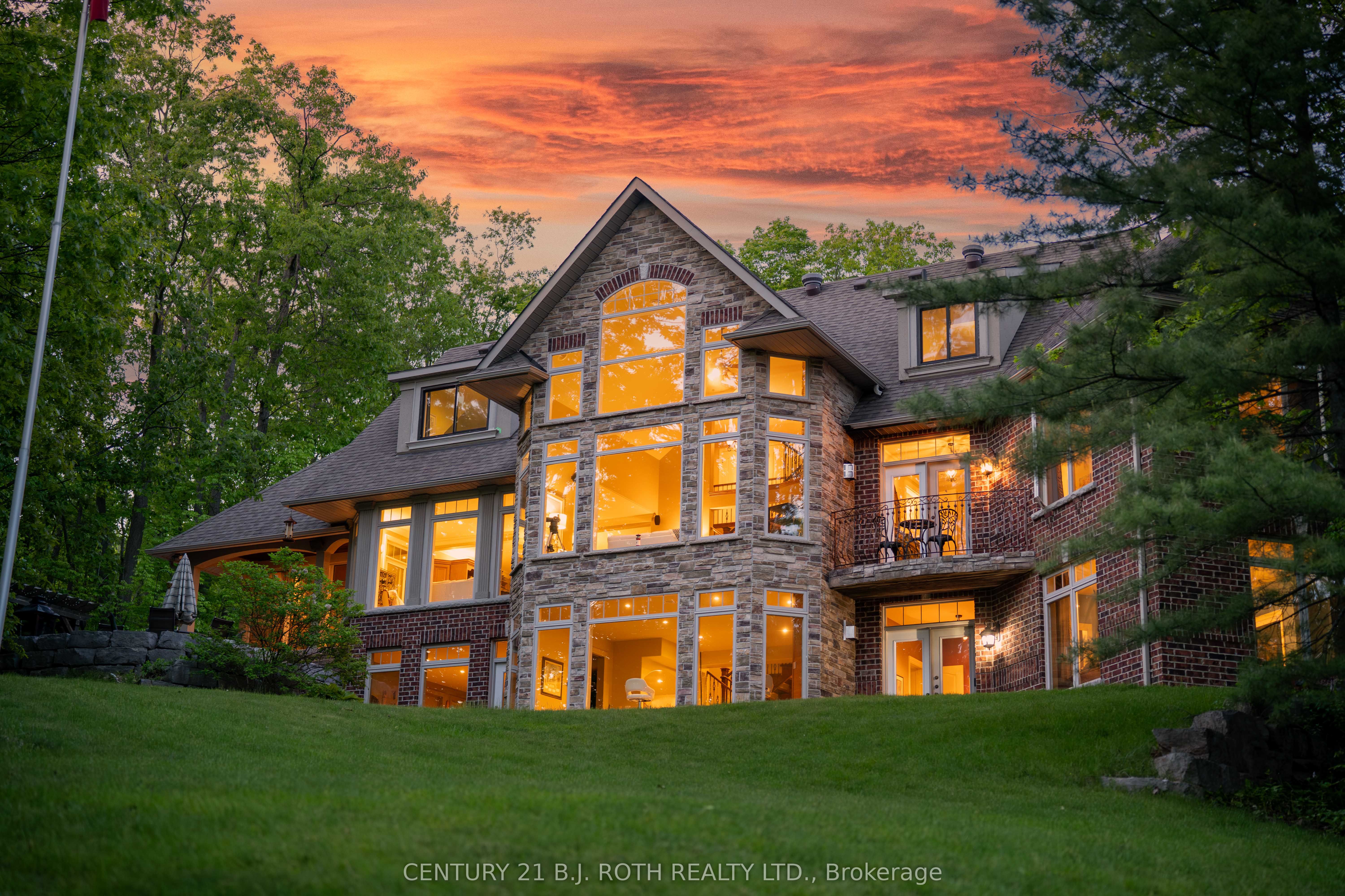 1 PIERCE Court, Springwater, ON L0L 1X0 photo 4