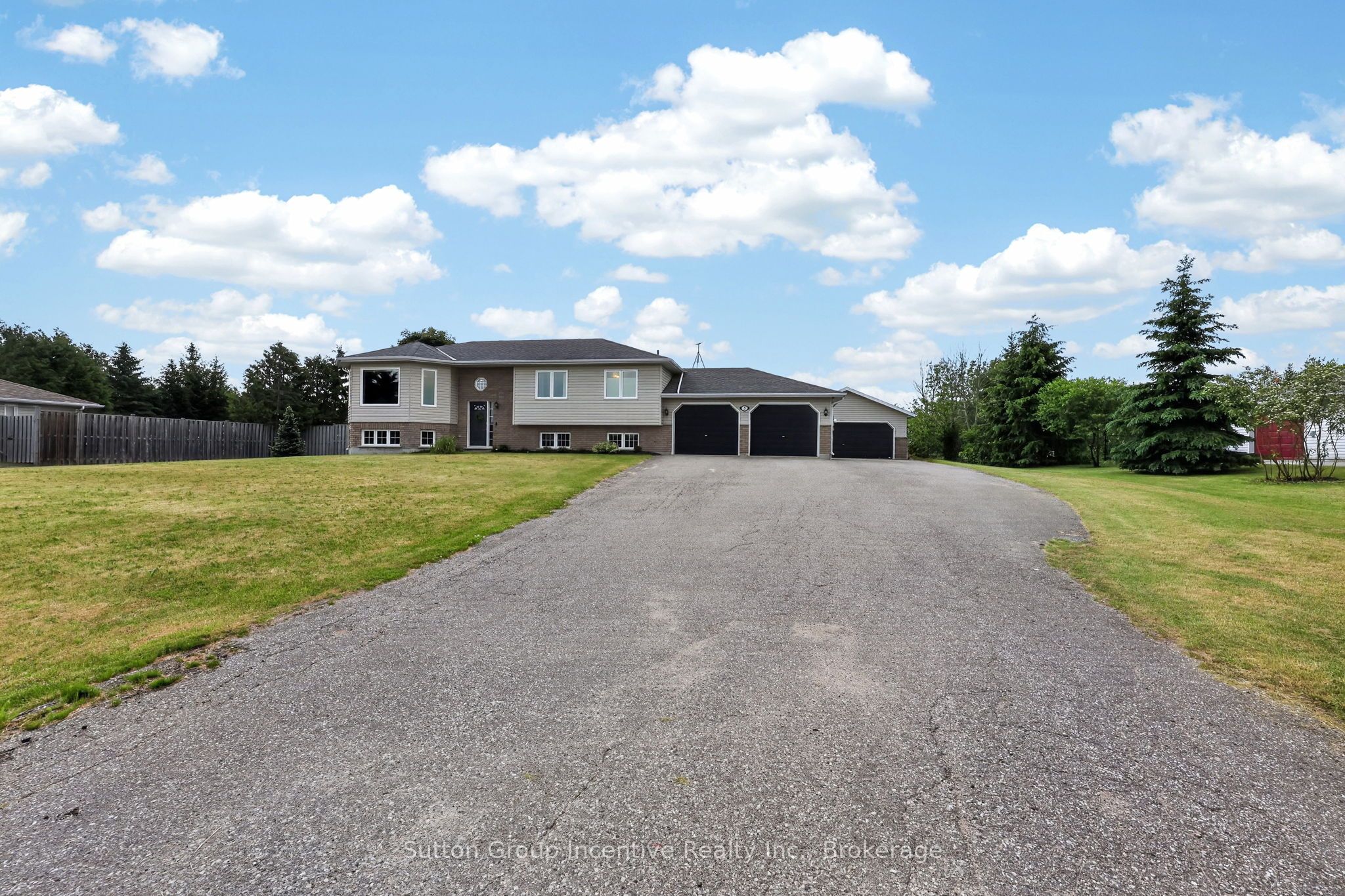 5 Marl Creek Drive, Springwater, ON L0L 2K0 photo 2