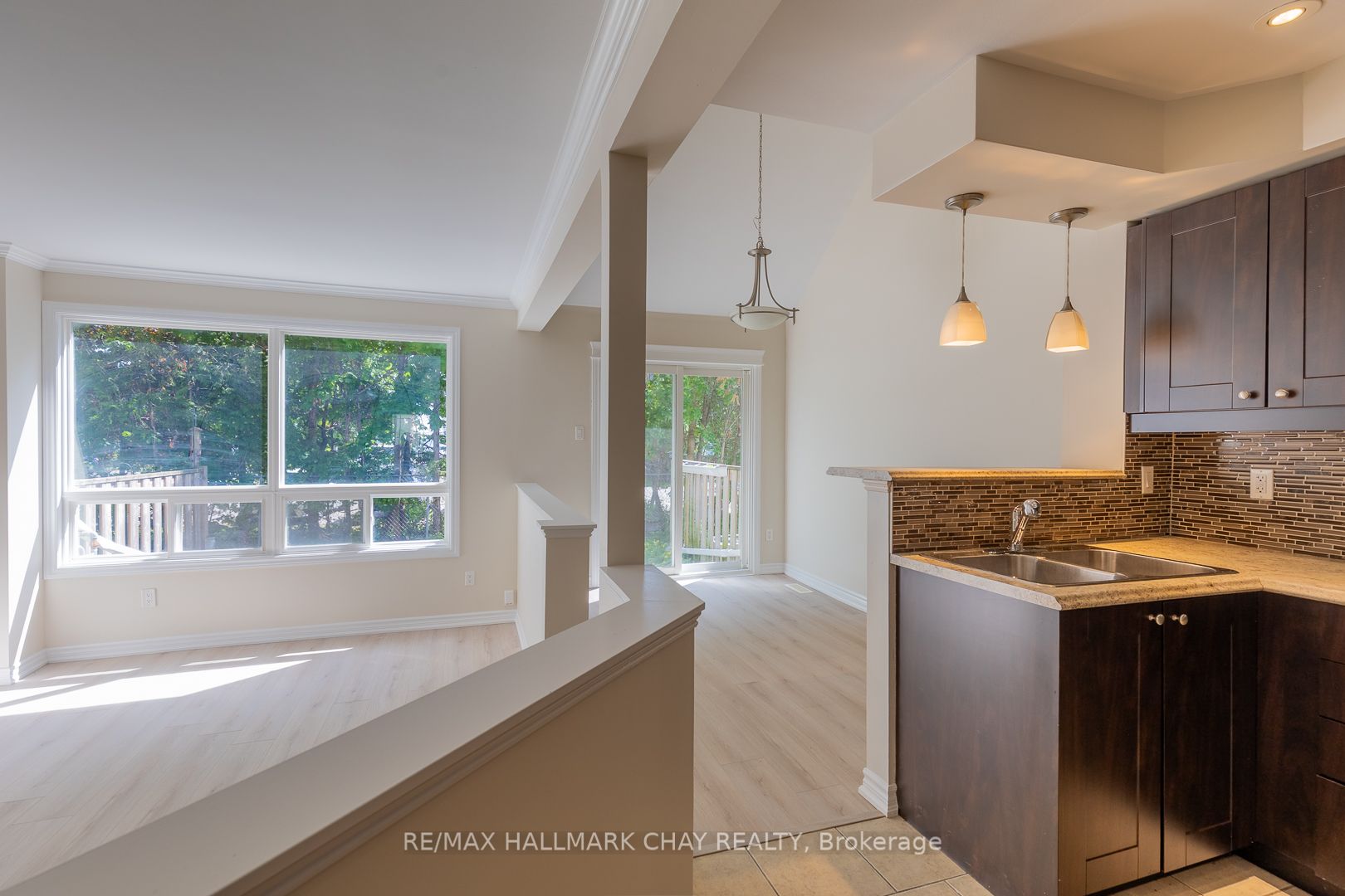 12 Lankin Boulevard 2, Orillia, ON L3V 6T2 photo 5