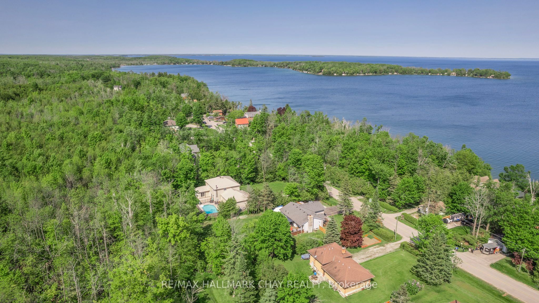 2330 Lakeshore Road E, Oro-Medonte, ON L0L 1T0 photo 5