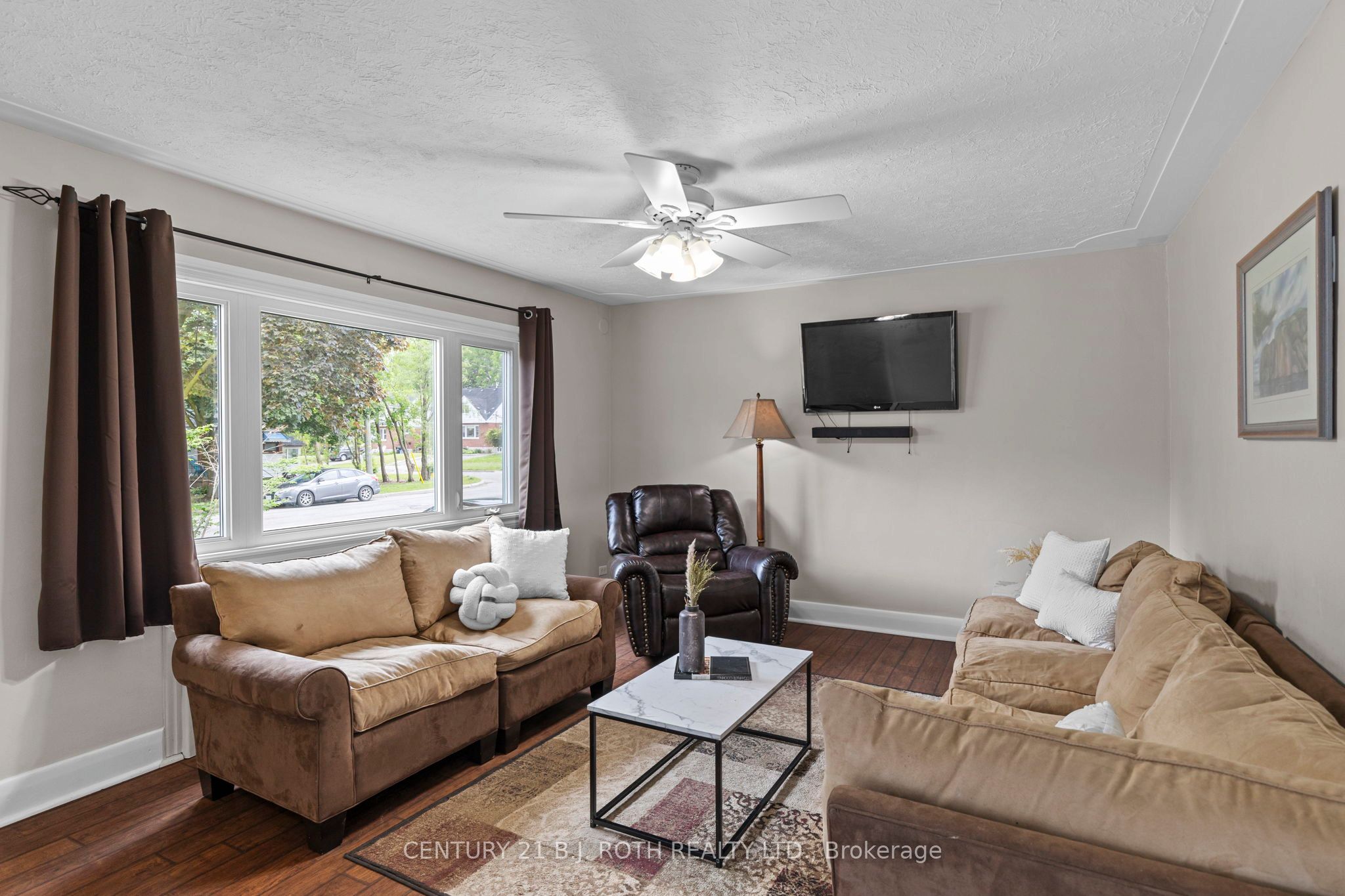 52 Marcus Street, Barrie, ON L4N 3L8 photo 4
