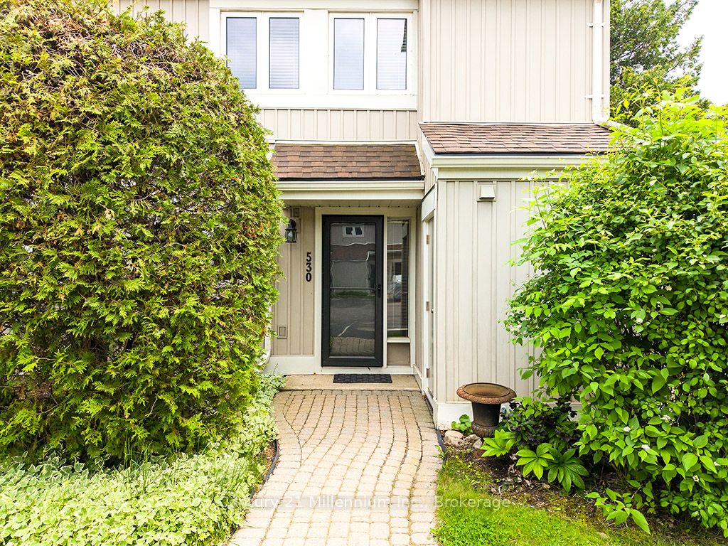 22 Dawson Drive 530, Collingwood, ON L9Y 5B4 photo 3