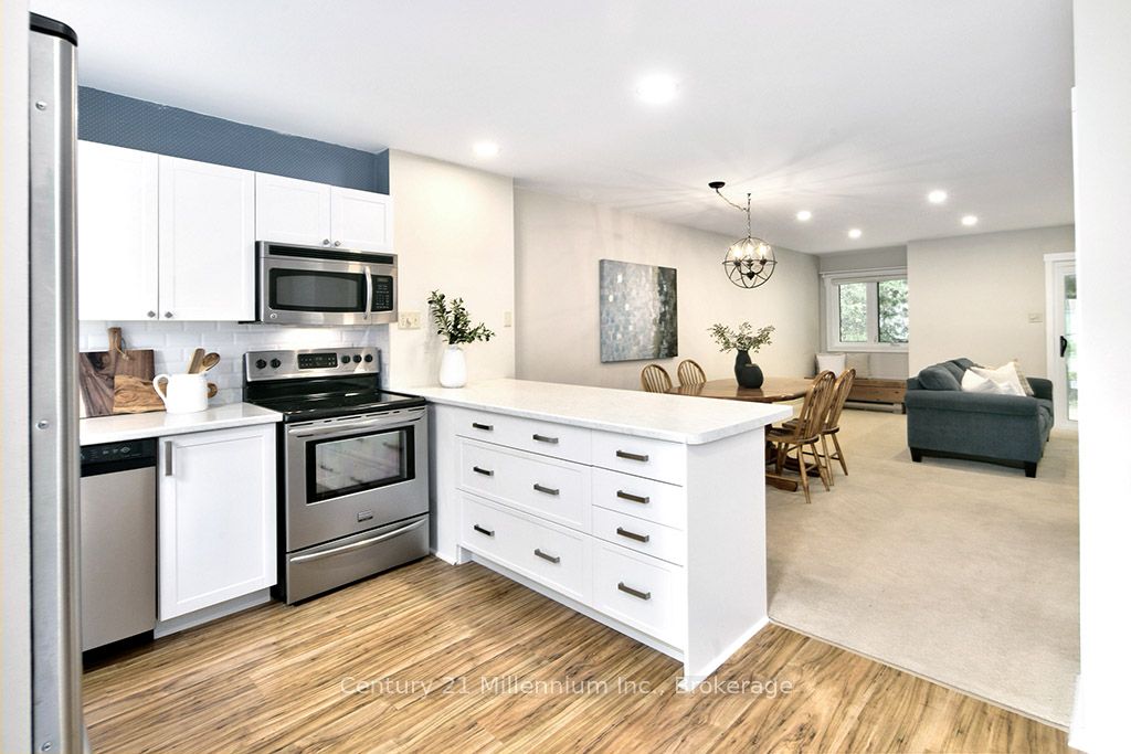 22 Dawson Drive 530, Collingwood, ON L9Y 5B4 photo 4