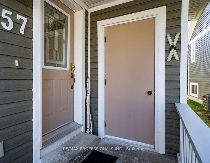 57 Green Briar Drive, Collingwood, ON L9Y 5J2 photo 2