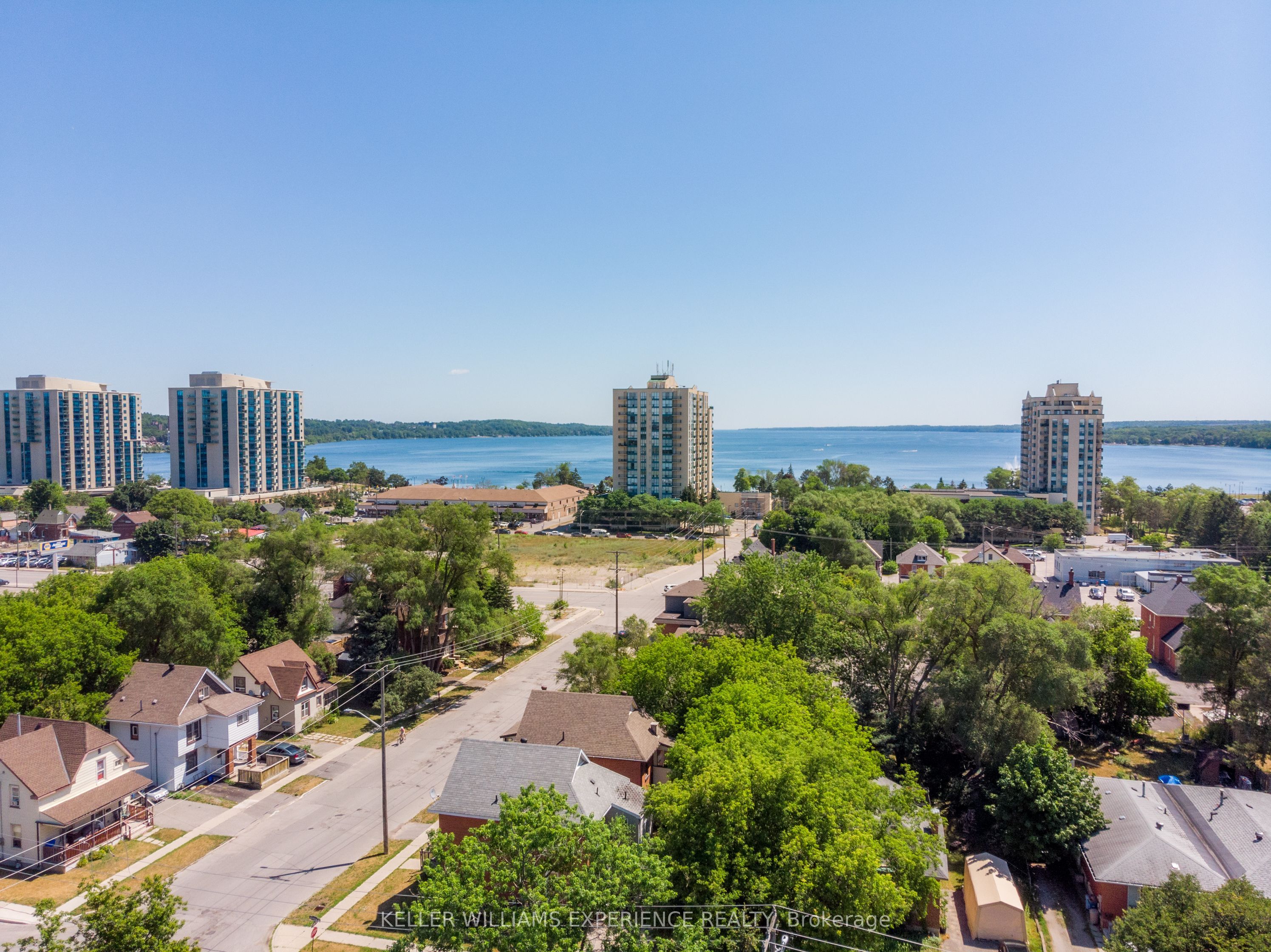 74 Sanford Street Unit #3, Barrie, ON L4N 3C5 photo 4