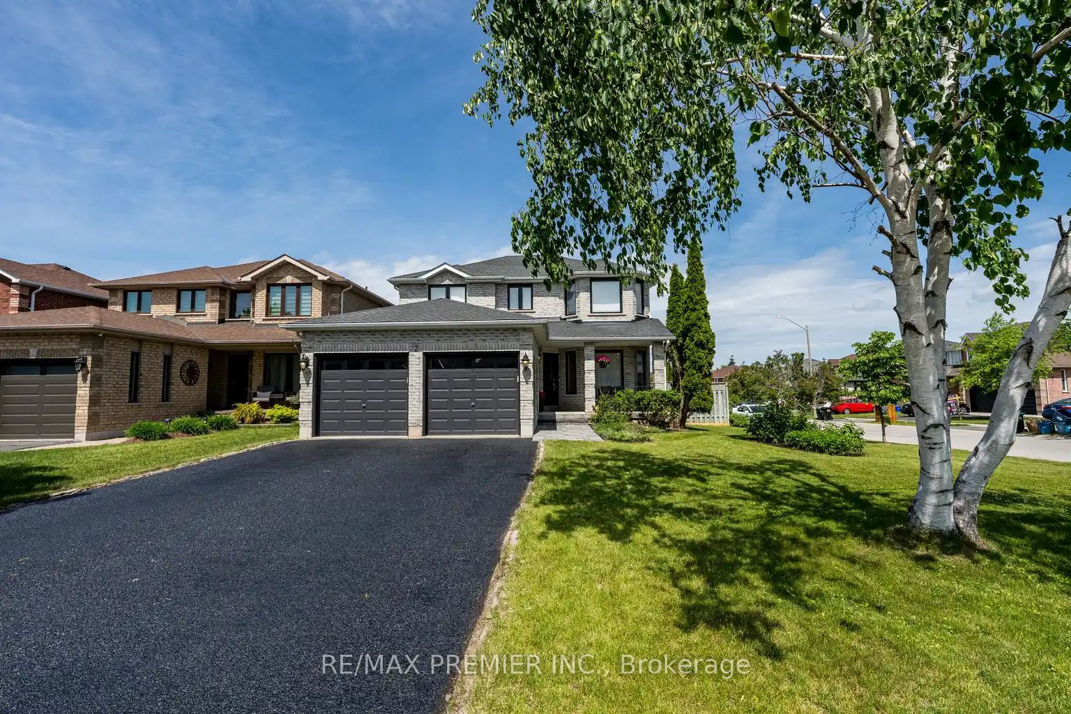 2 Grace Crescent, Barrie, ON L4N 9S7 photo 2