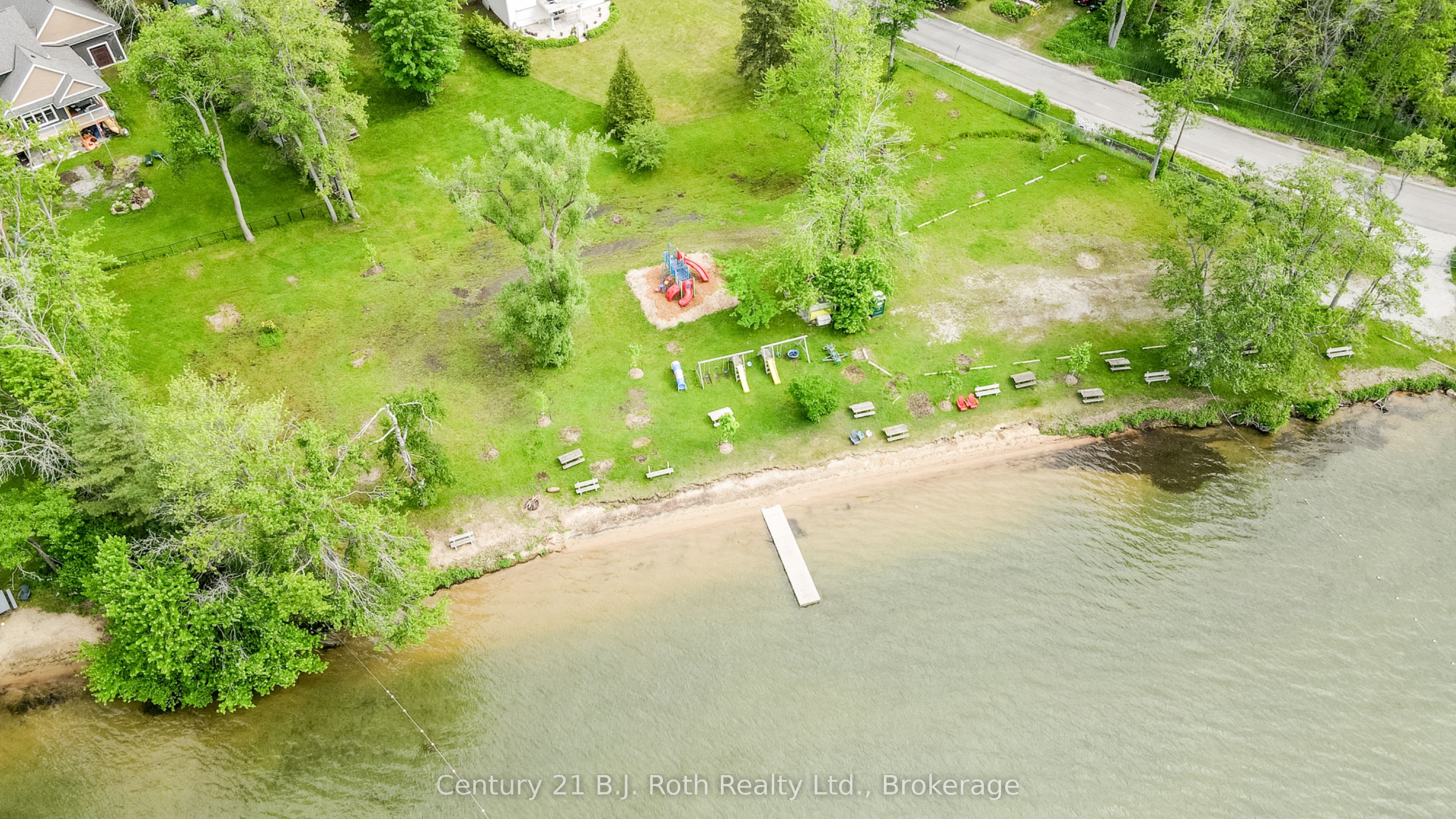 3332 Grayshott Drive, Severn, ON L3V 0Y4 photo 2