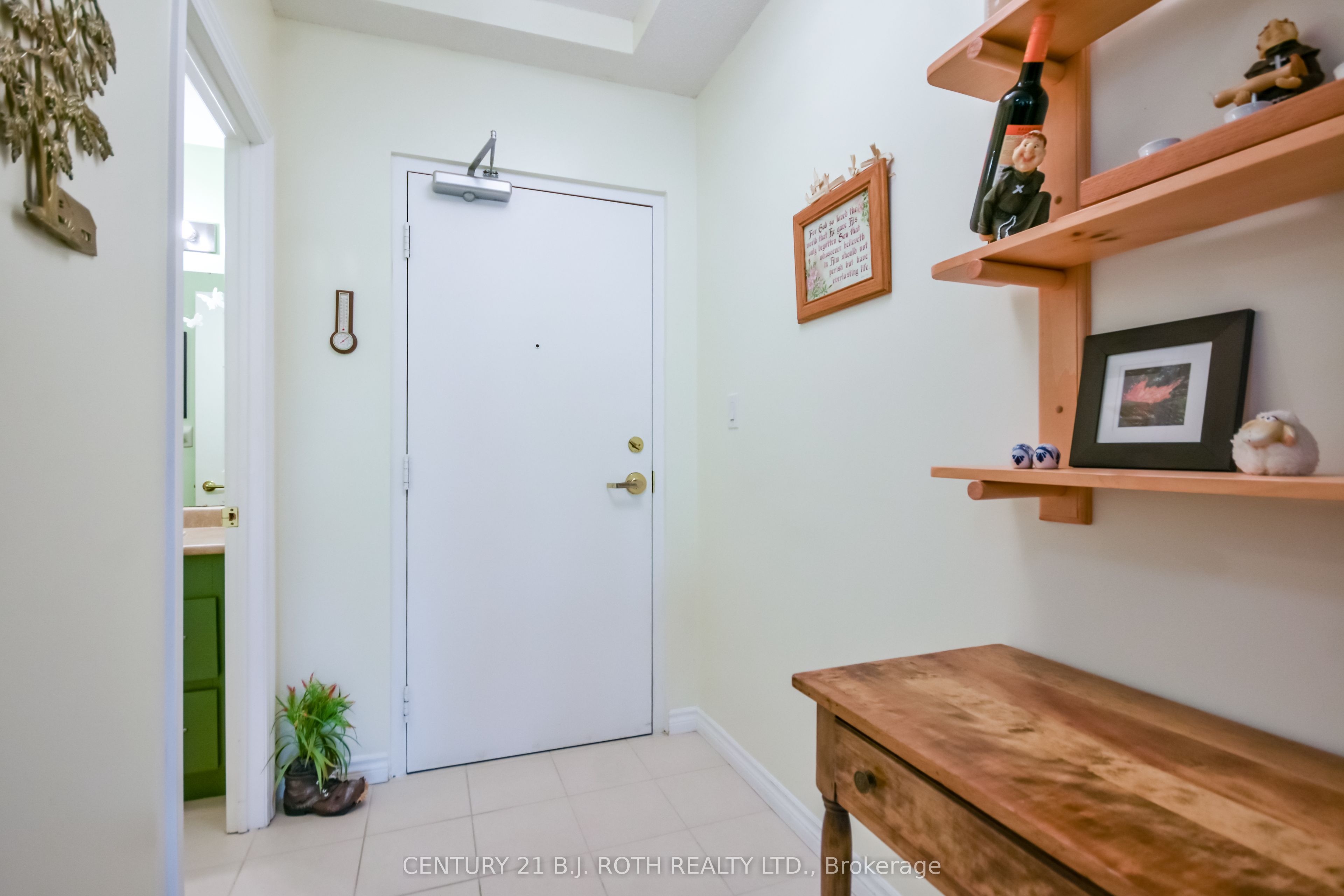 9 Westmount Drive S Unit 302, Orillia, ON L3V 6C8 photo 4