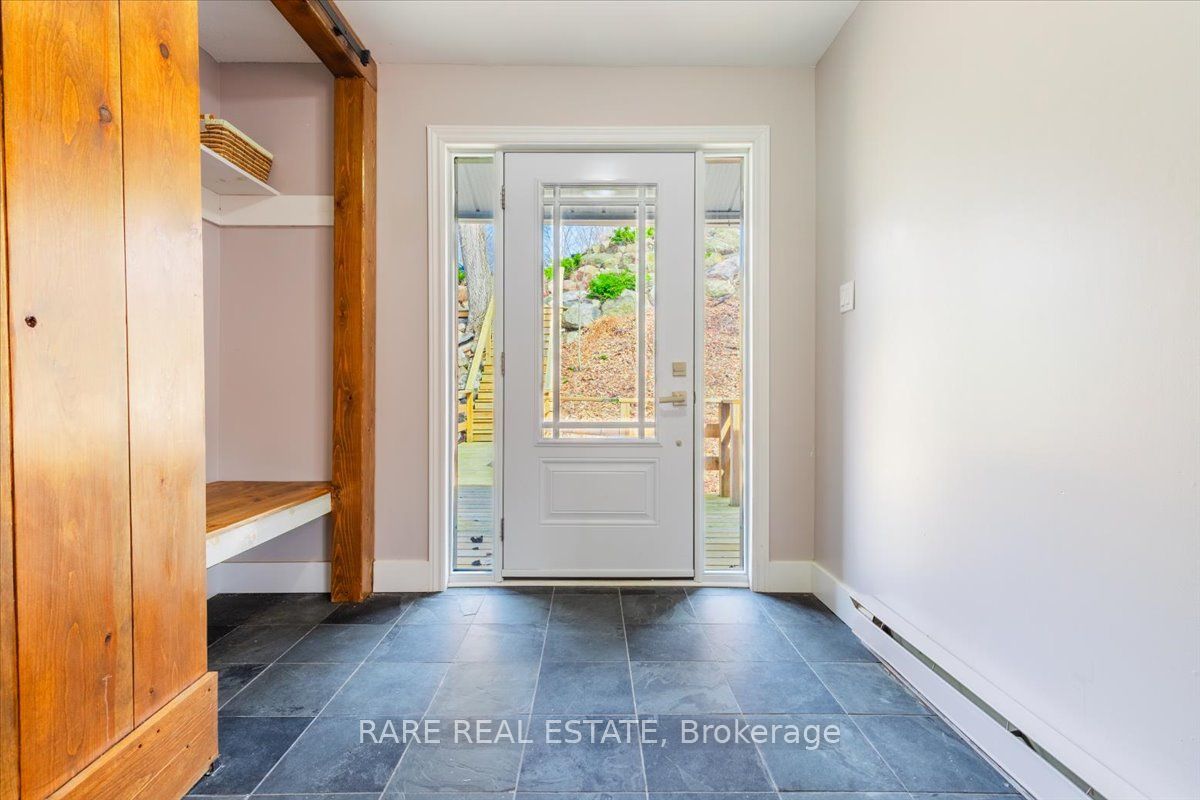 32 Oneida Avenue, Oro-Medonte, ON L0K 1E0 photo 3