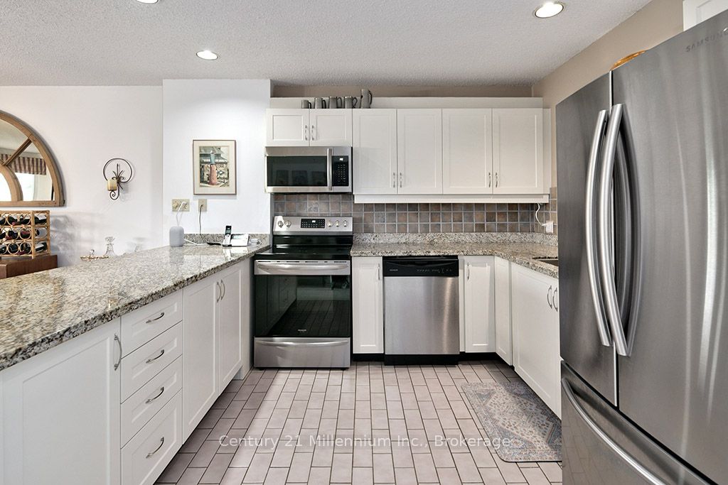 500 Oxbow Crescent, Collingwood, ON L9Y 5B4 photo 2