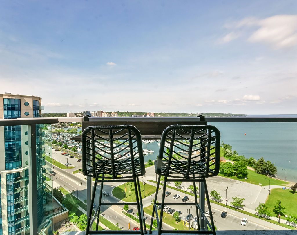 37 ELLEN Street 1505, Barrie, ON L4N 6E9
