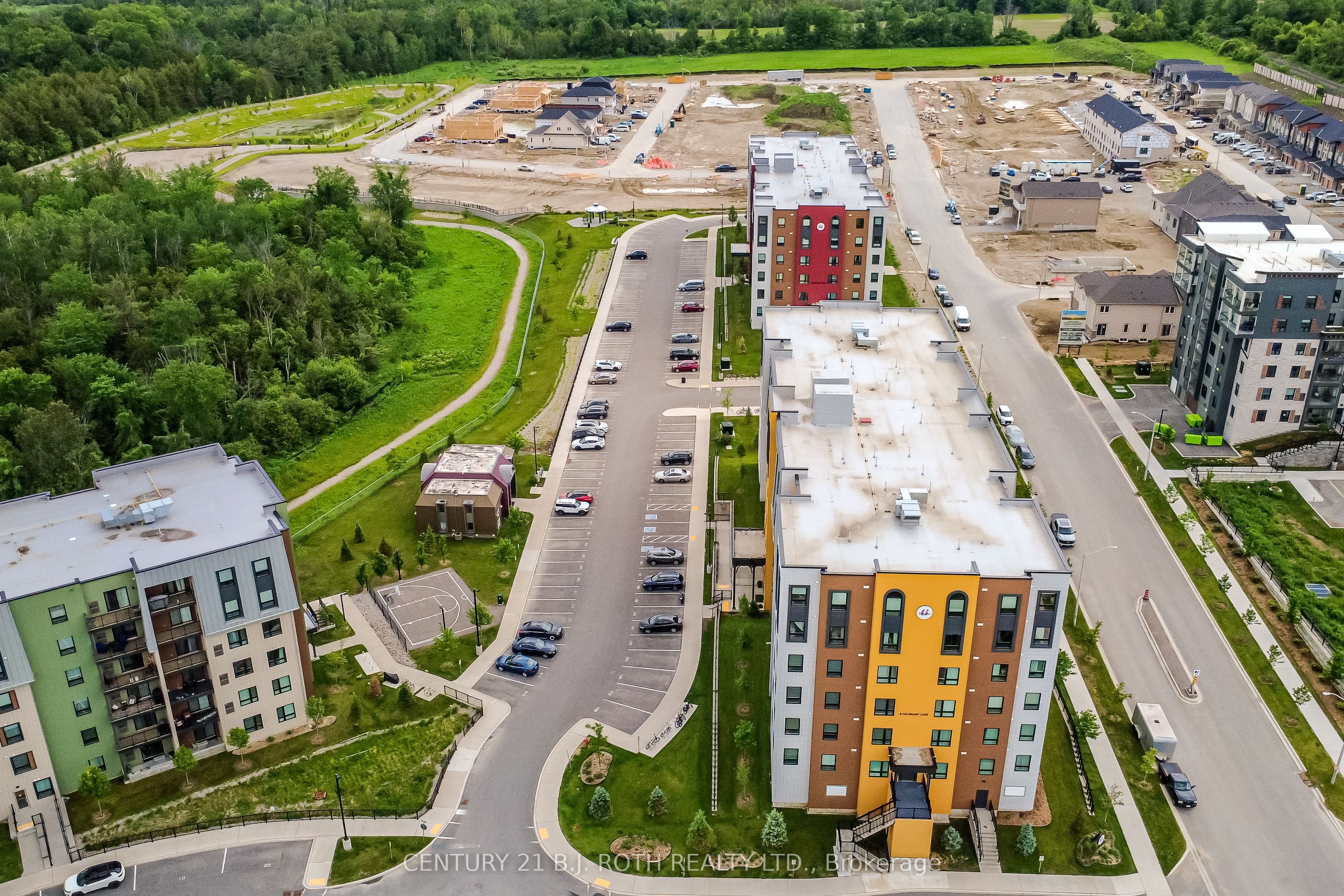 8 Culinary Lane 604, Barrie, ON L9J 0T2 photo 4