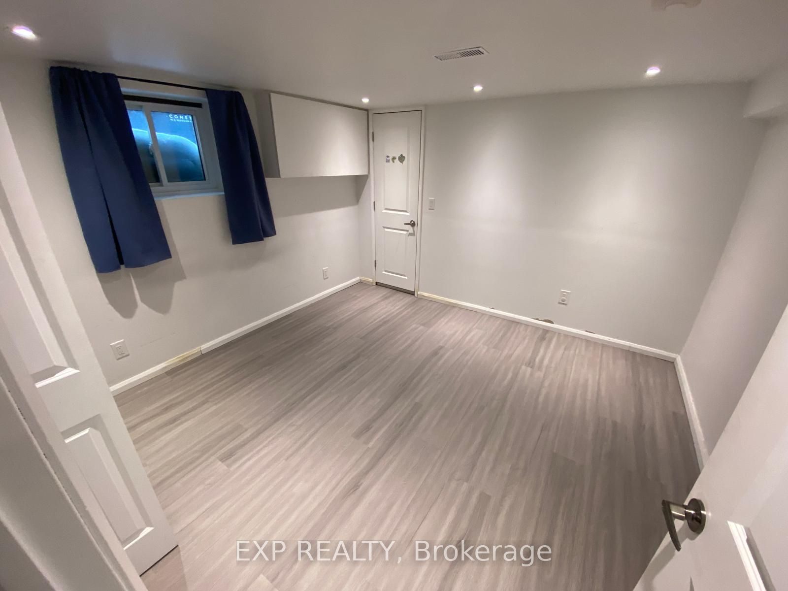 34 South Street Basement Apartment, Orillia, ON L3V 3S9 photo 4