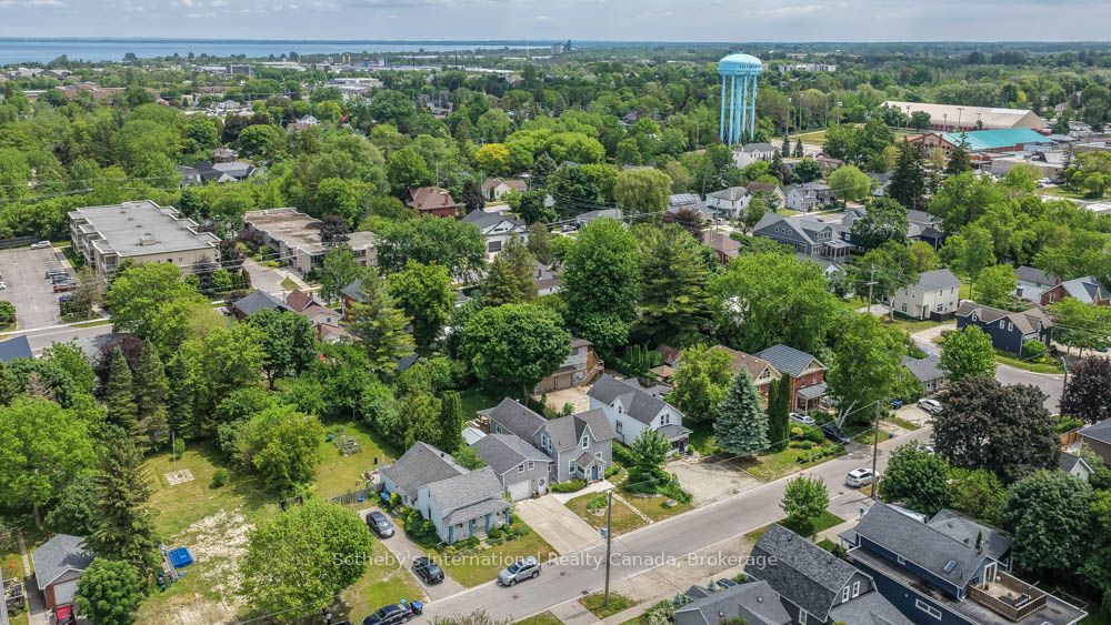 41 Market Street, Collingwood, ON L9Y 3M5 photo 4