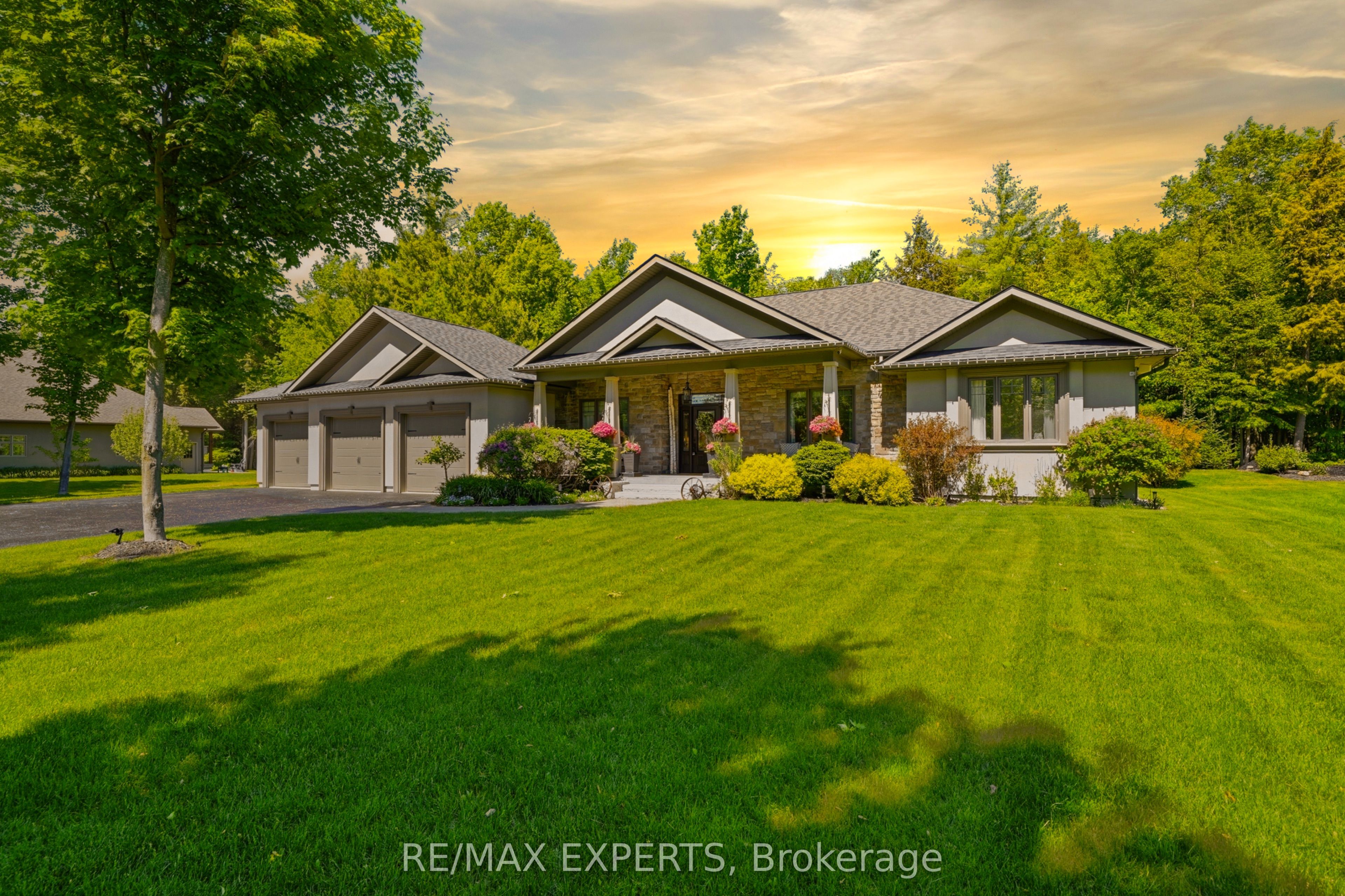 48 Marni Lane, Springwater, ON L0L 2K0 photo 2
